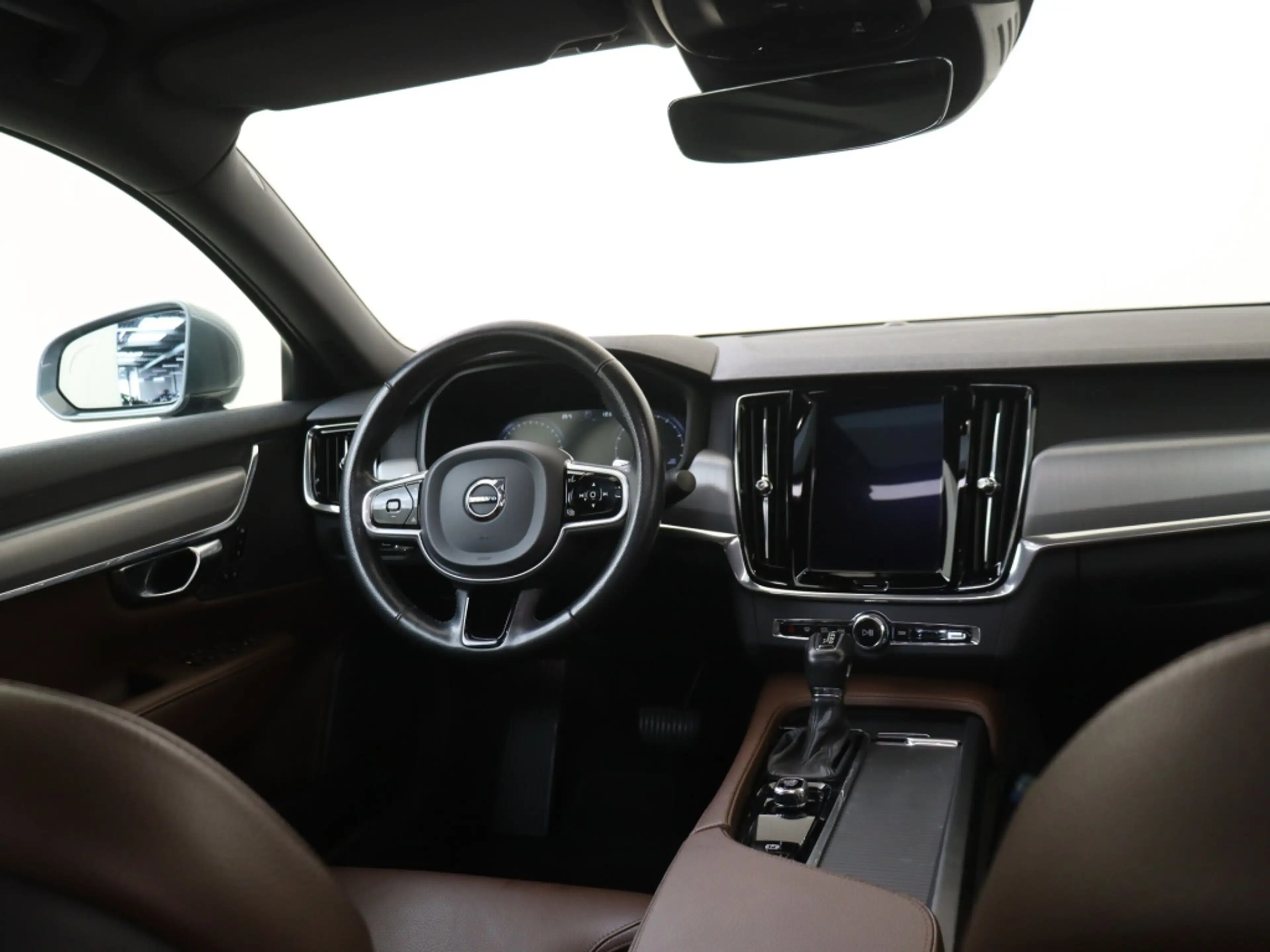Volvo S90 T4 Momentum+ | Trekhaak | Panoramadak | 360° Camer — photo 10
