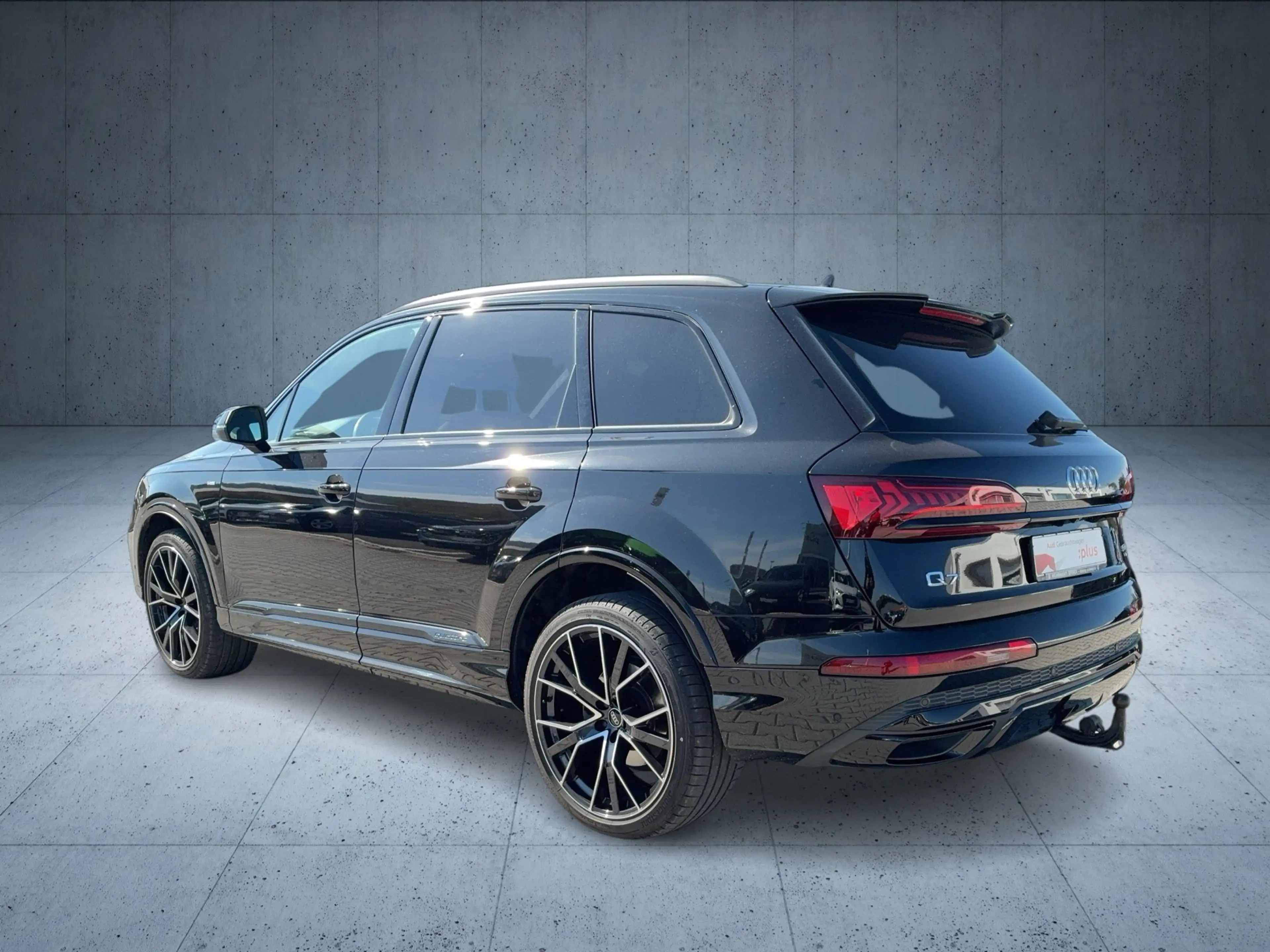 Audi Q7 SUV S line S line 50 TDI quattro 210(286) tiptron — photo 4