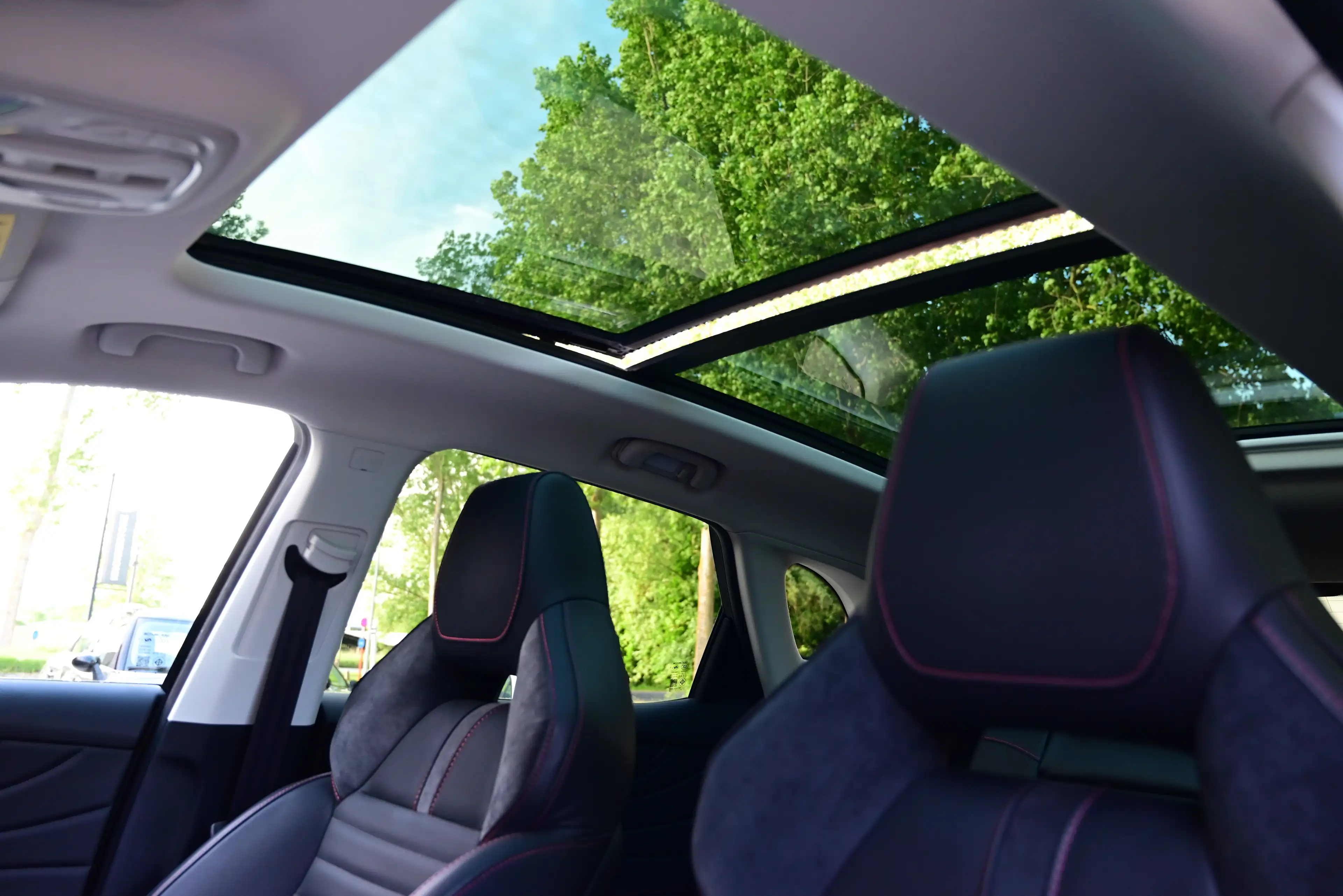 MG EHS LUXURY AUT / SUNROOF / LED / 360 CAMERA / NAVI — photo 13