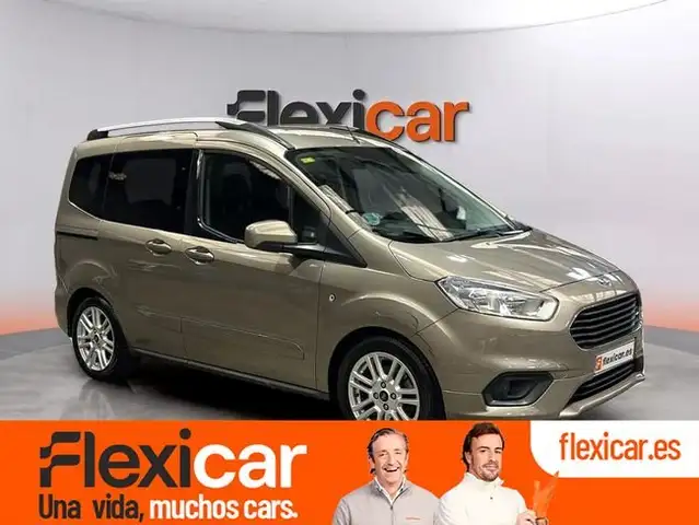 Ford Tourneo Courier 1.0 Ecoboost Titanium