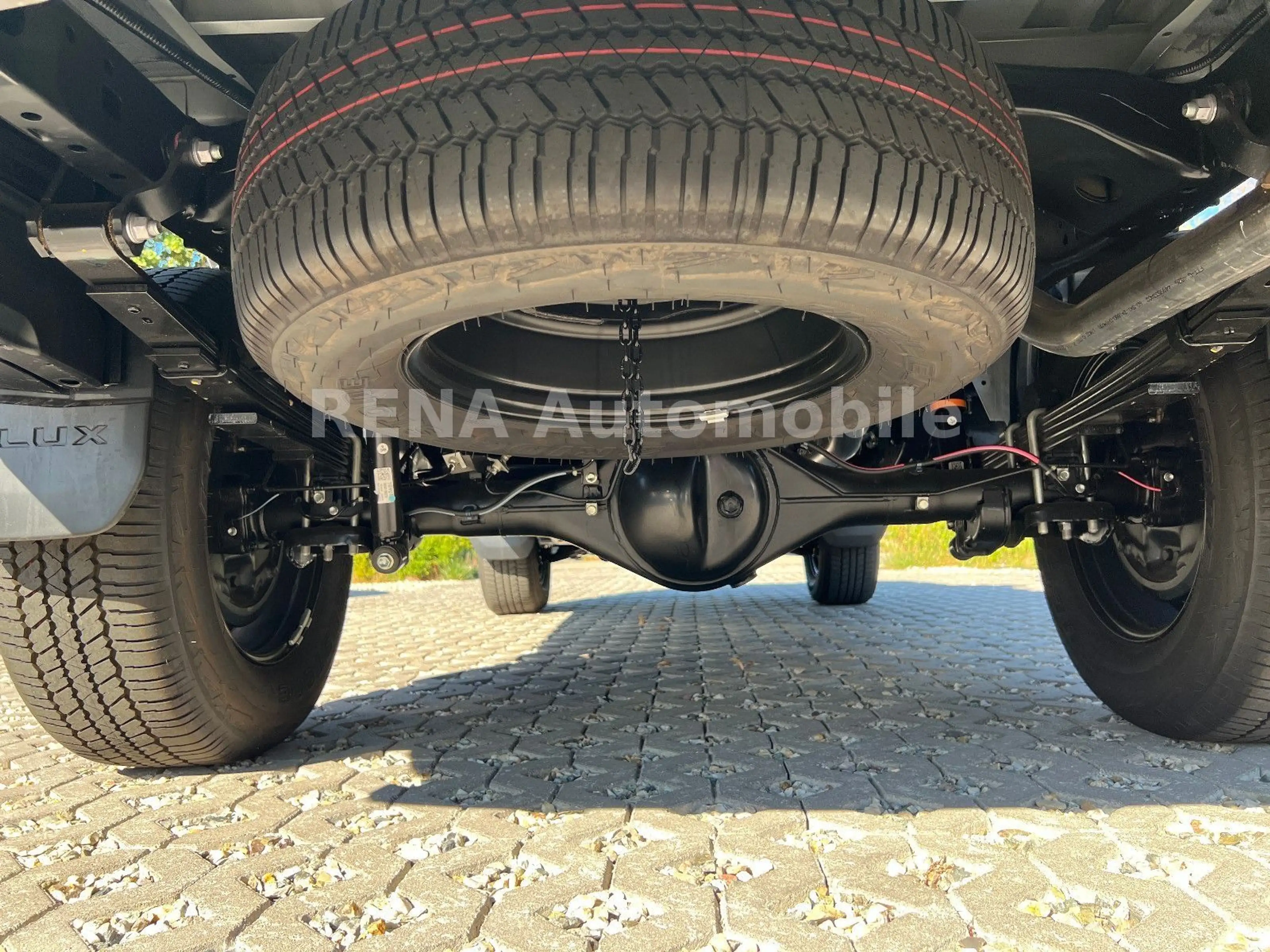 Toyota Hilux 2.8 D-4D Mild-Hybrid *Klima*APP*LED*2026 — photo 31