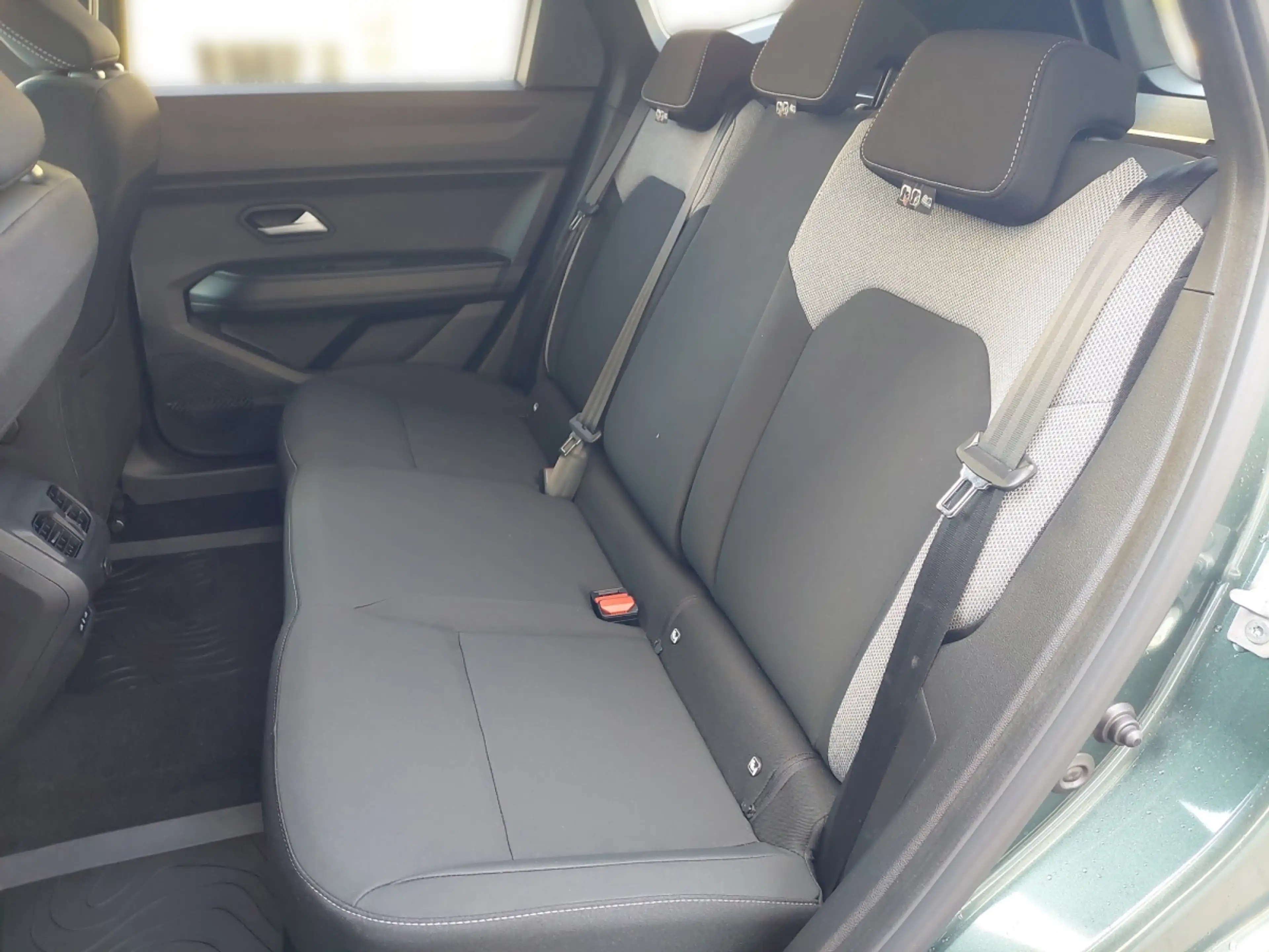 Dacia Bigster BIGSTER Journey Hybrid 150 4x4 — photo 11