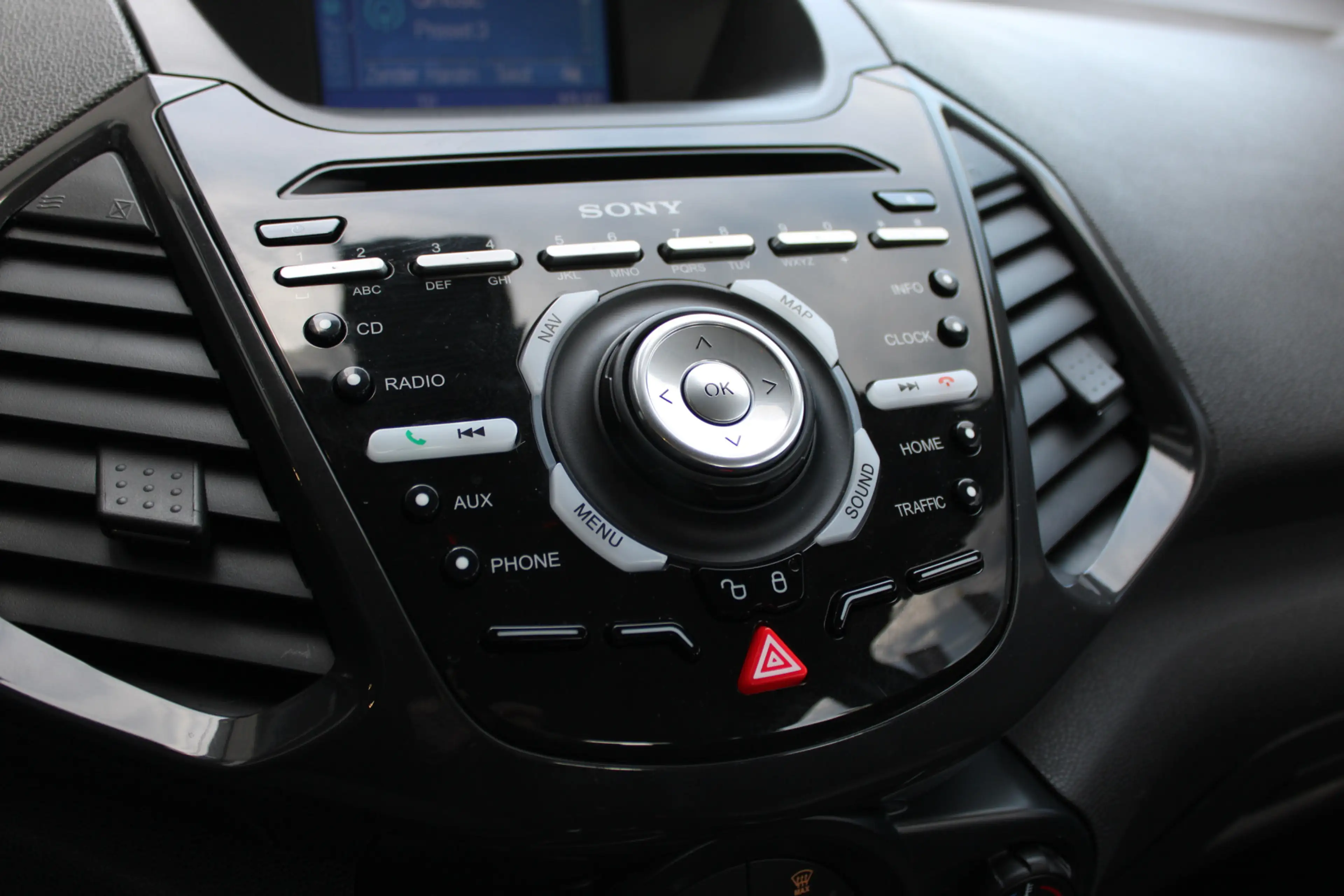 Ford EcoSport 1.0 EcoBoost Titanium Trekhaak Stoelverwarming Dea — photo 10