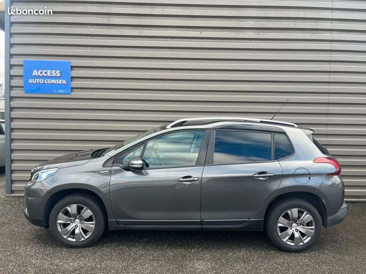 Peugeot 2008 STYLE COURROIE REMPLACEE BVM5 82 chevaux, Entretien complet, GARANTIE Gris - 2