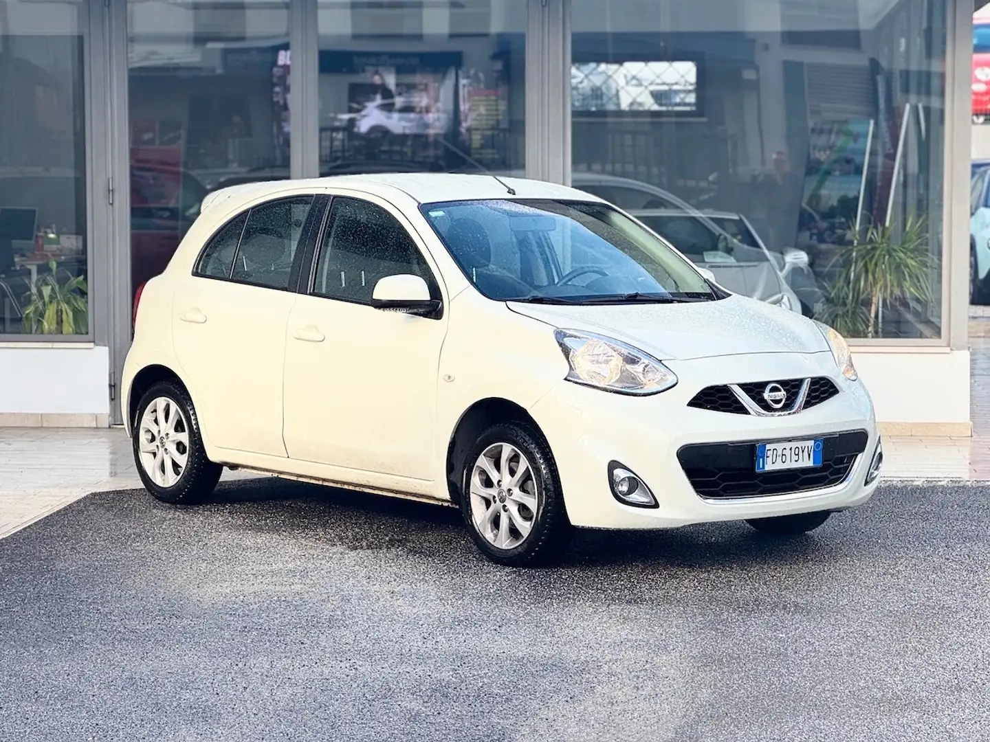 Nissan Micra 1.2 Benzina 80CV E6 - 2016 Bianco - 1