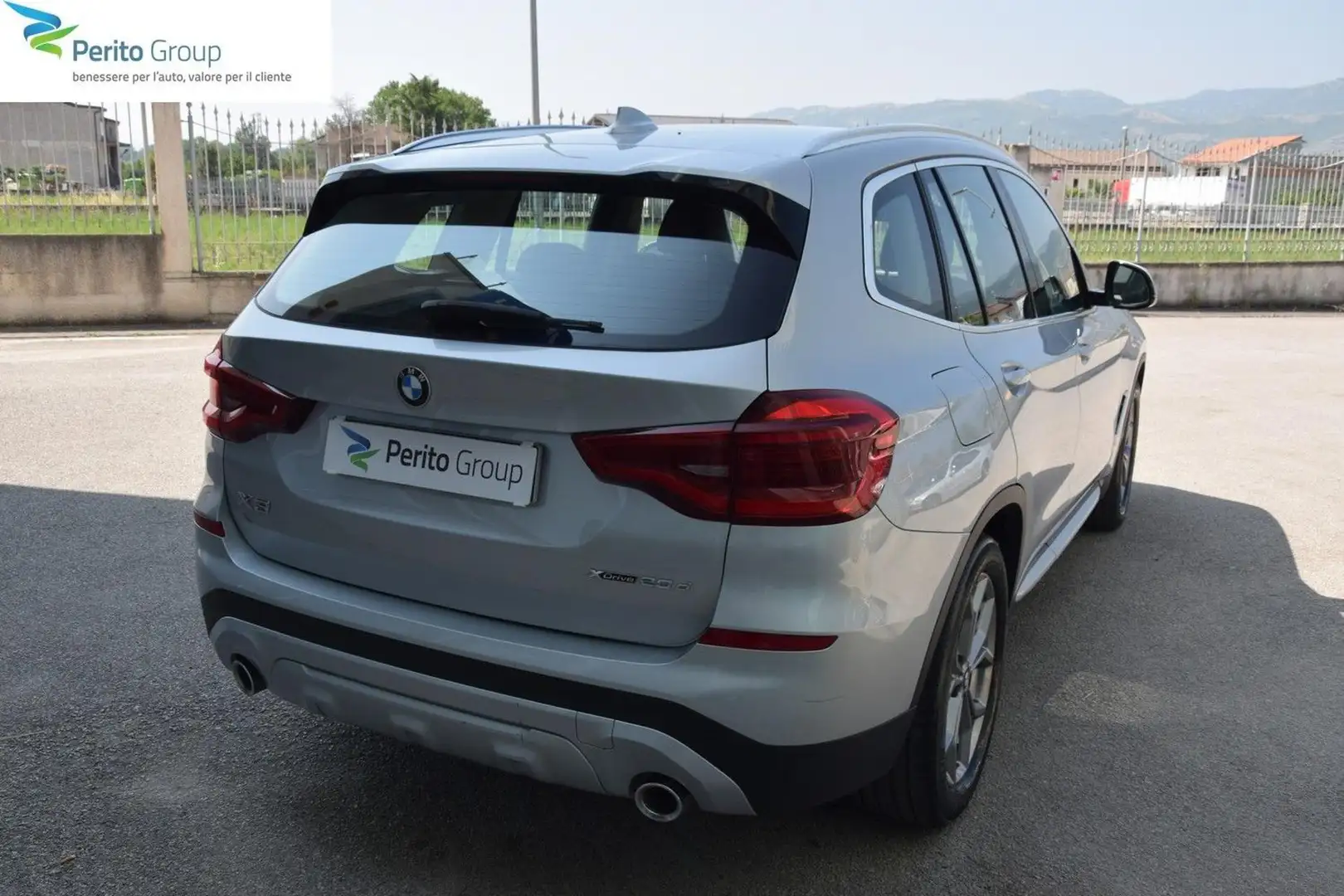 BMW X3 xDrive20d xLine Silber - 2