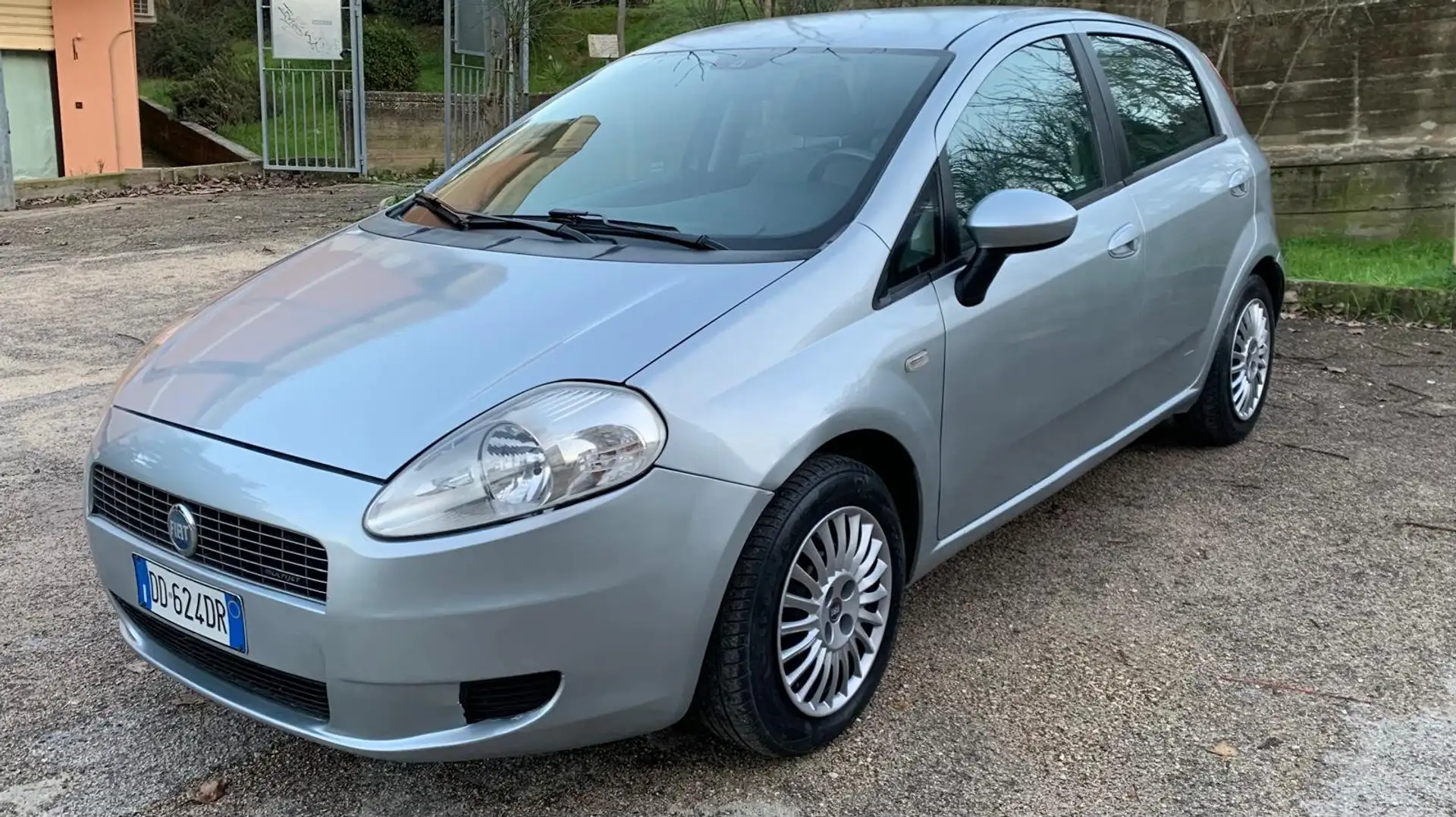 Fiat Grande Punto Grande+Punto+III+2005+5p+1.3+mjt+16v+Dynamic+75cv Grigio - 1