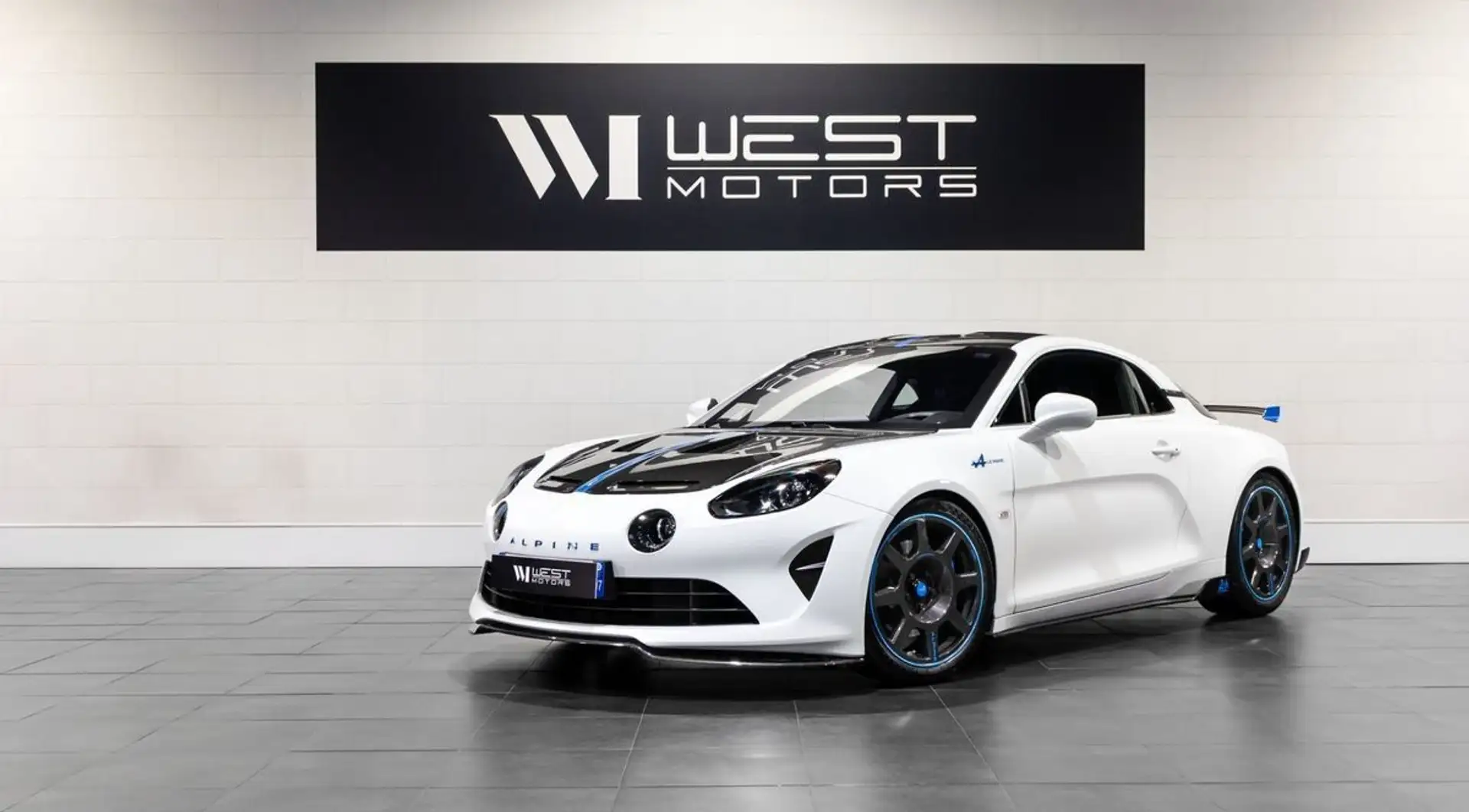 Alpine A110 R Le Mans 1.8 300 – 1°MAIN FRANÇAISE 1 OF 100 Carbone int. Ext. Baquets Focal Premium Alcantara 1372E Mois Weiß - 1