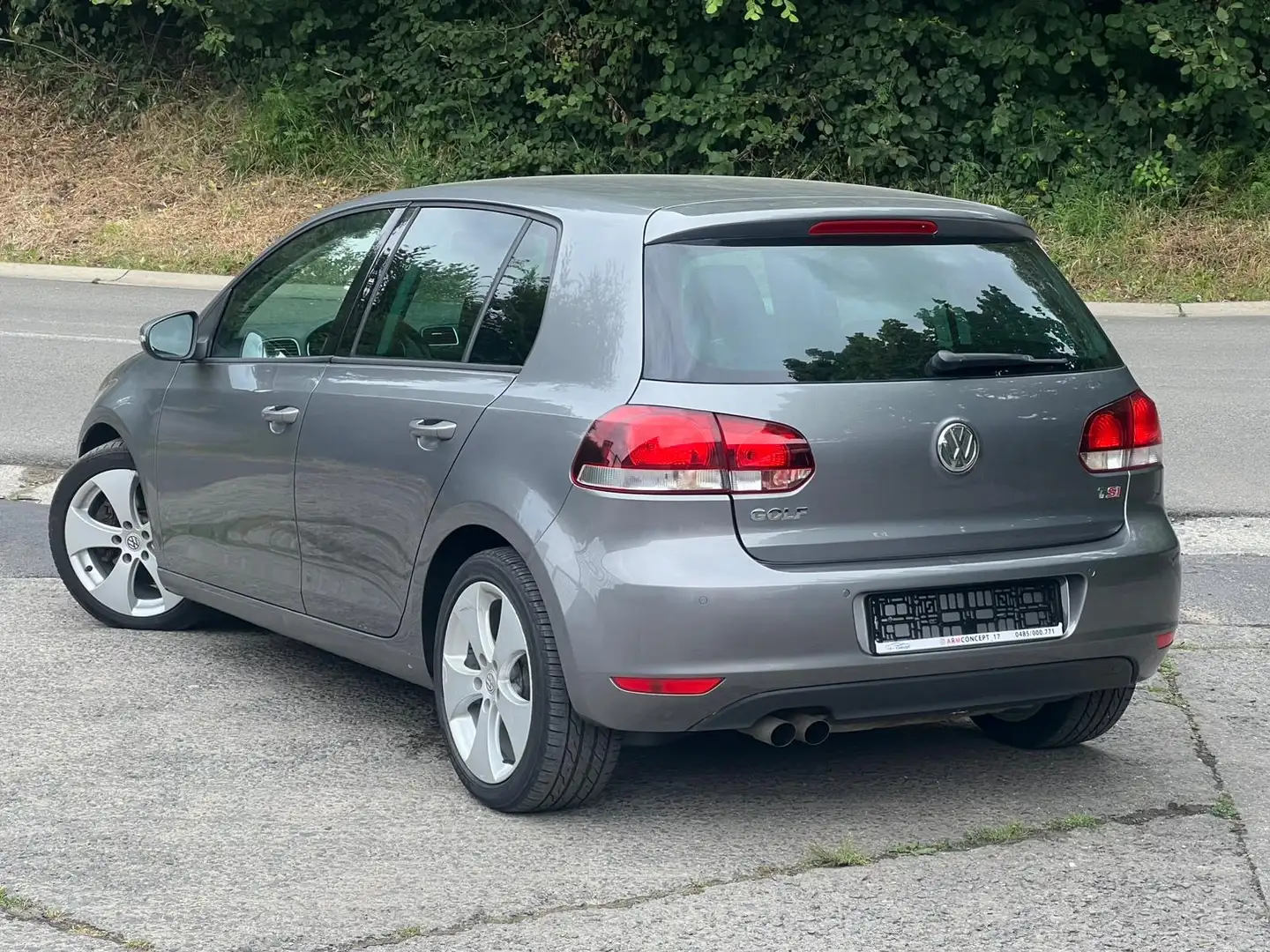 Volkswagen Golf 1.4 TSI Highline essence EURO 5 garantie 12 Mois - 1