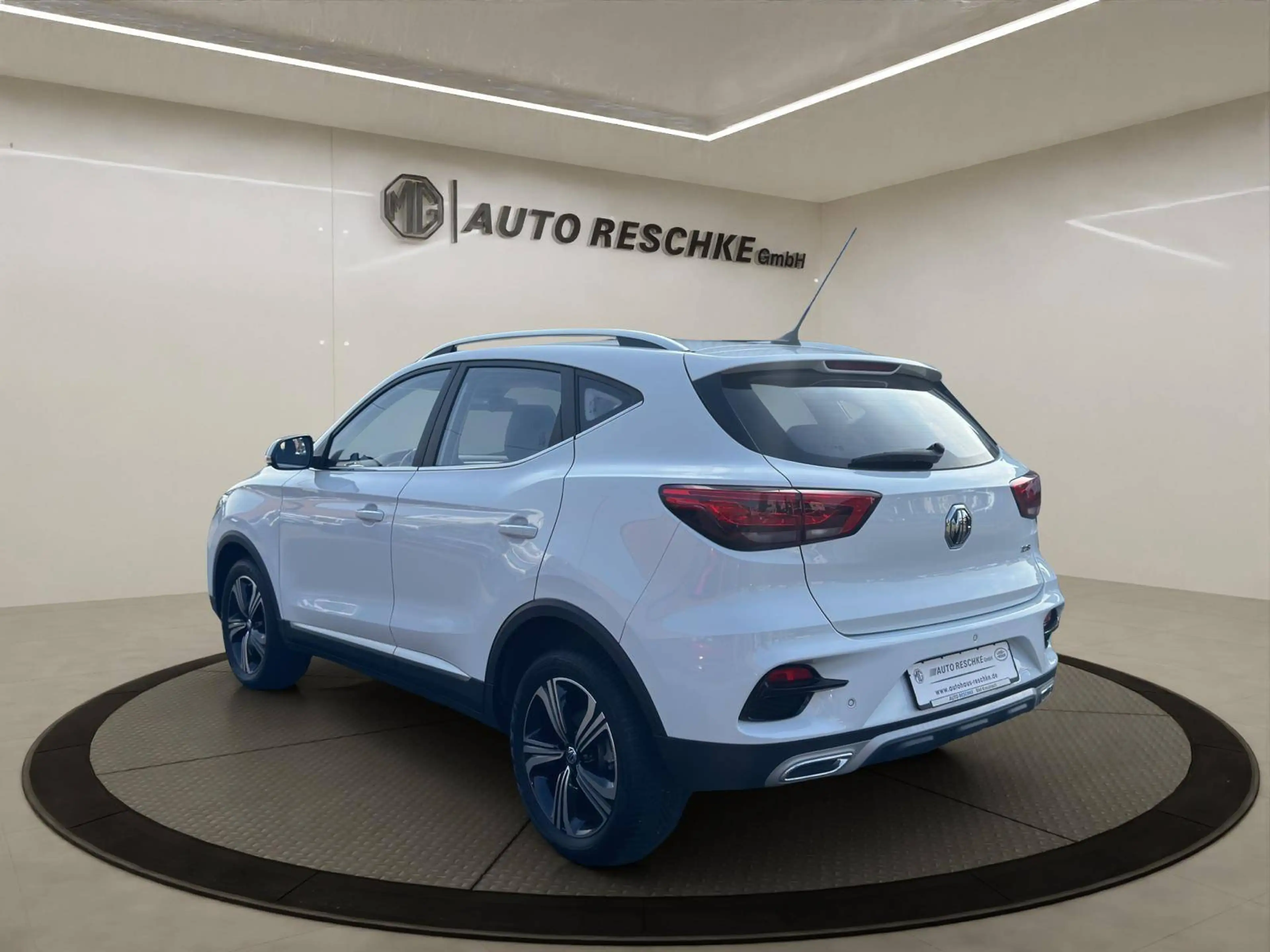 MG ZS ICW 1.5 VTI Comfort! Allwetterreifen! Sofort Verfügbar! — photo 3
