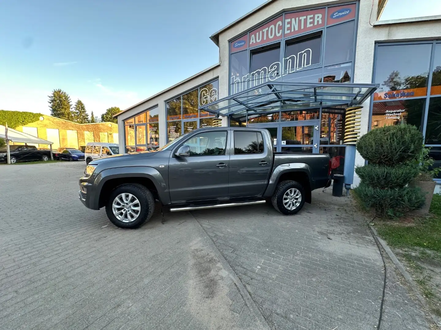 Volkswagen Amarok 3.0 V6 TDI Highline DoubleCab 4 Motion Grau - 2