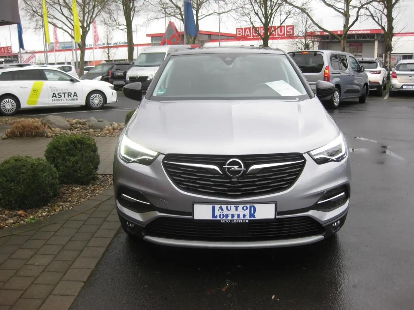 Opel Grandland X 2.0 Klima Navi PDC RFK SHZ LHZ FHZ Klima Navi Silber - 2