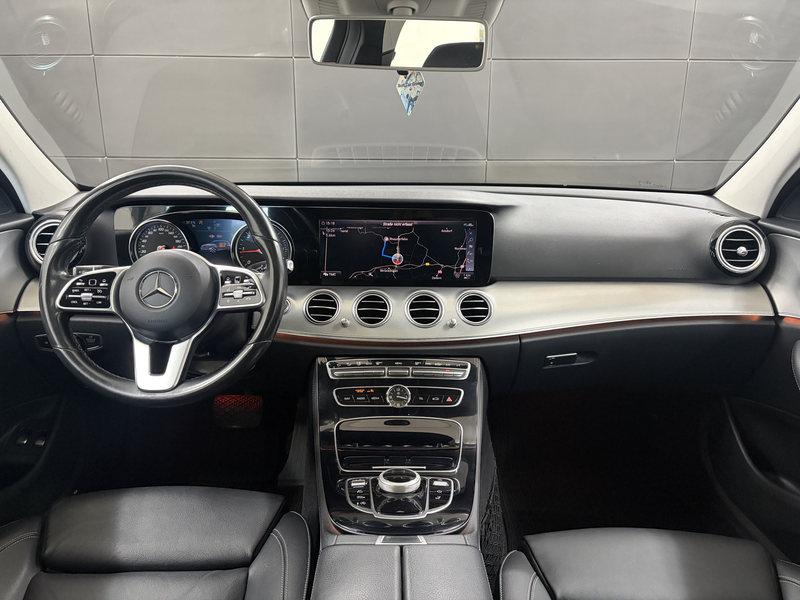 Mercedes-Benz E 400 d 4Matic+Head-Up+Kam+LED+Pano+Temp+Navi — photo 9
