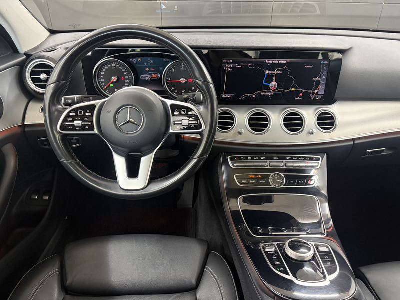 Mercedes-Benz E 400 d 4Matic+Head-Up+Kam+LED+Pano+Temp+Navi — photo 12