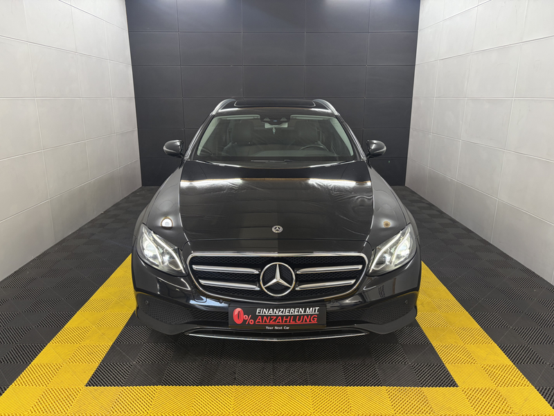 Mercedes-Benz E 400 d 4Matic+Head-Up+Kam+LED+Pano+Temp+Navi — photo 2