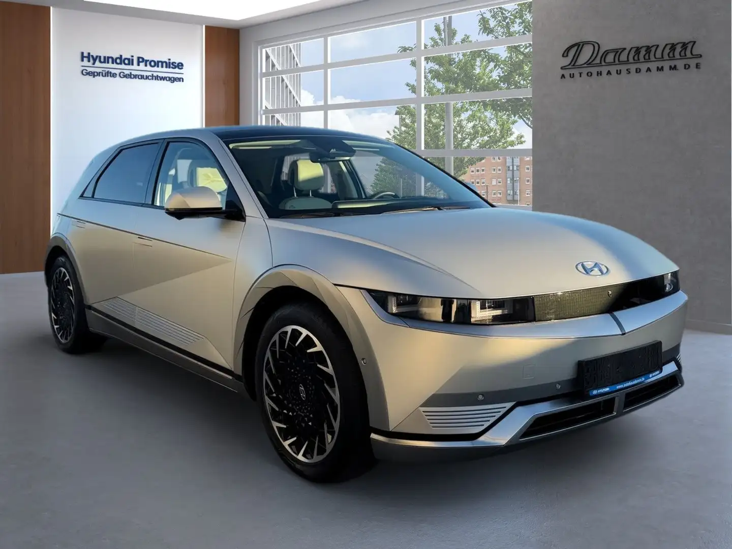 Hyundai IONIQ 5 2WD 72,6kWh UNIQ Gold - 2