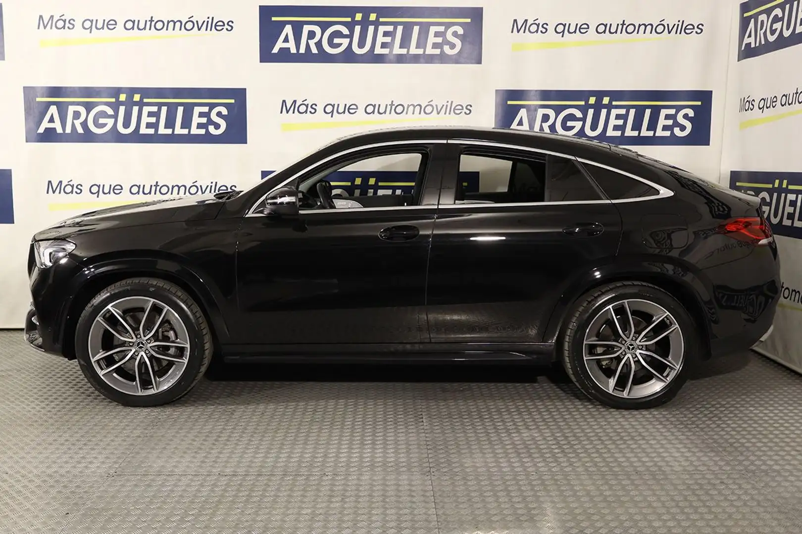 Mercedes-Benz GLE 350 e Coupe AMG Line 4Matic 333cv Negro - 2