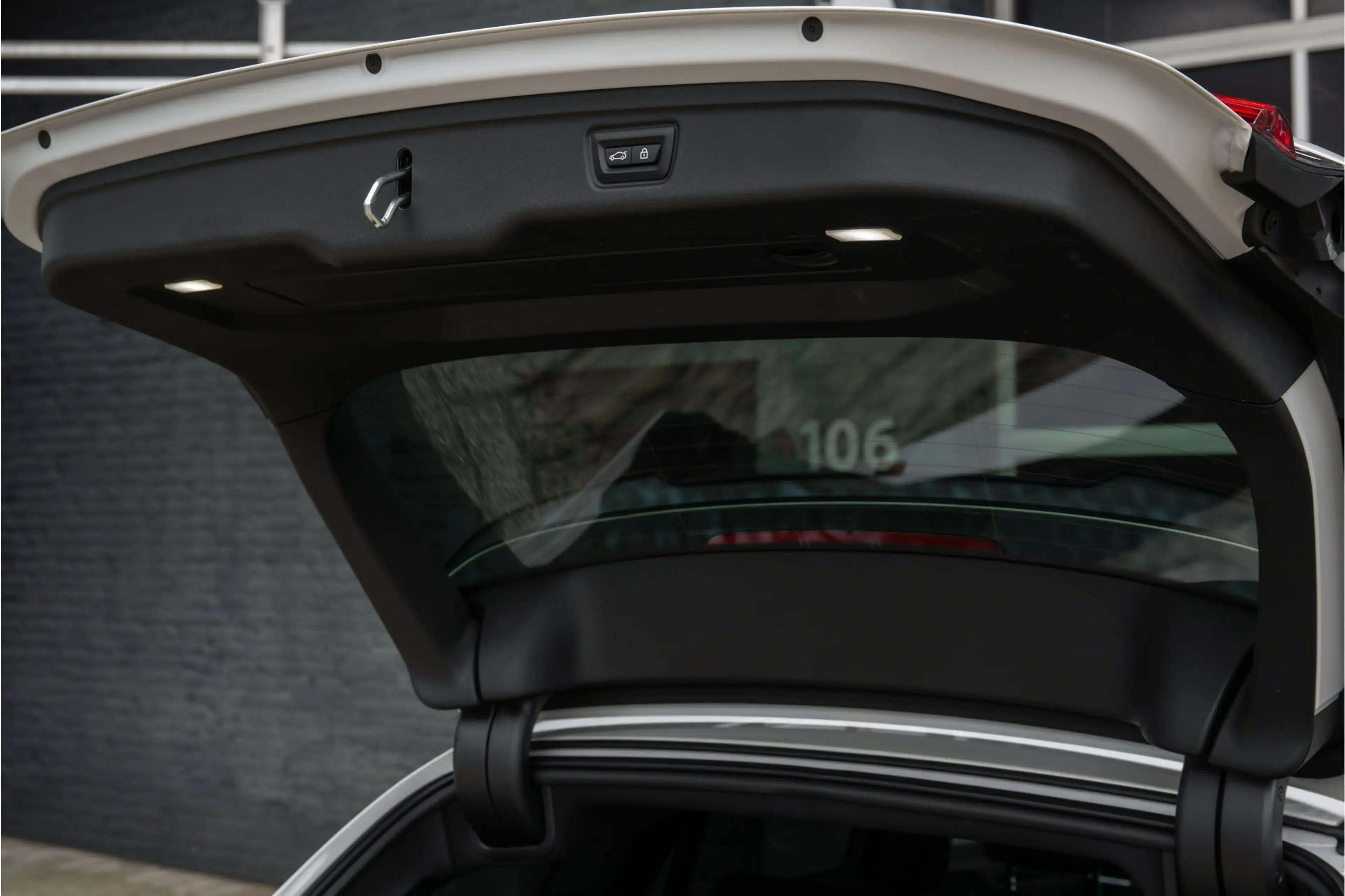 BMW 330 3-serie Touring 330e High Executive M Sport, Pano, — photo 12