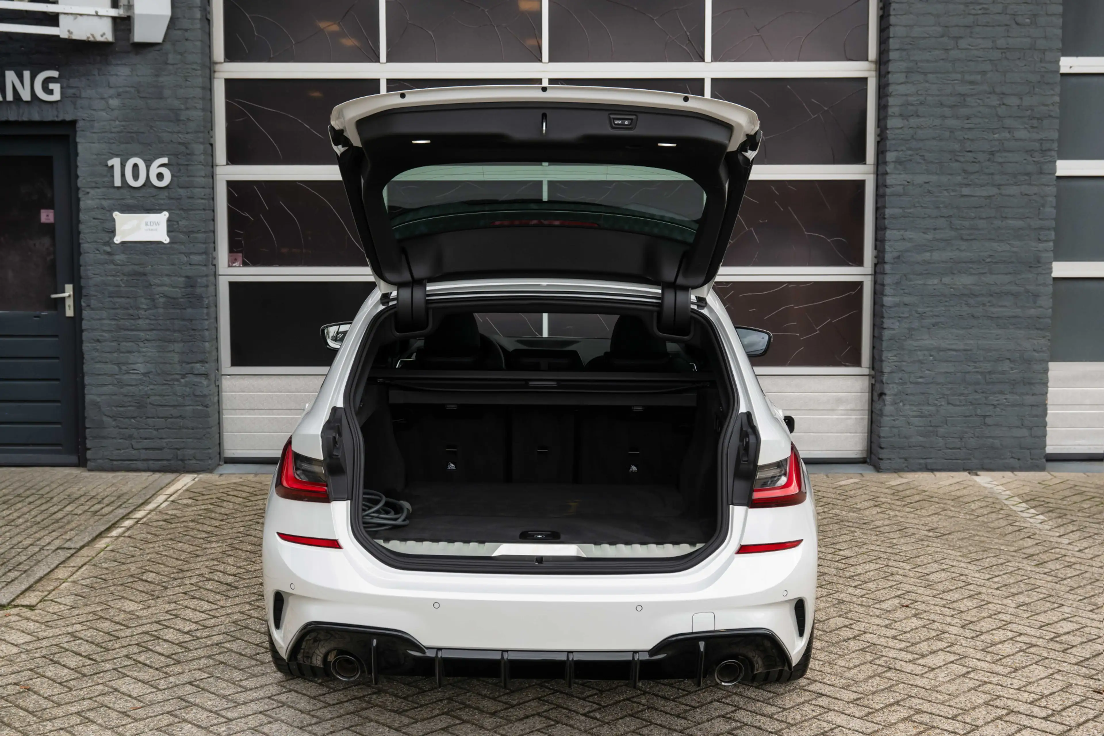 BMW 330 3-serie Touring 330e High Executive M Sport, Pano, — photo 11
