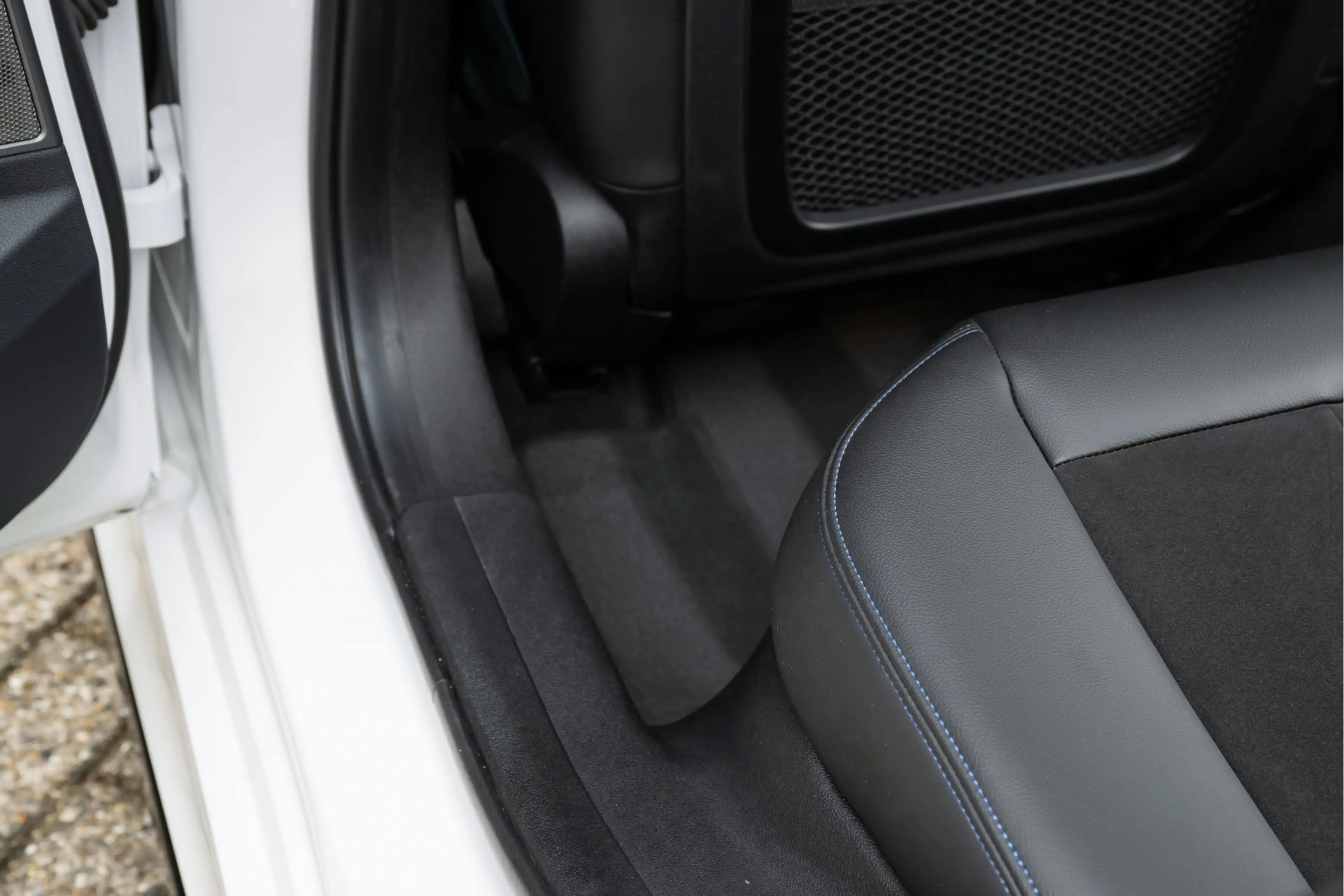 BMW 330 3-serie Touring 330e High Executive M Sport, Pano, — photo 33