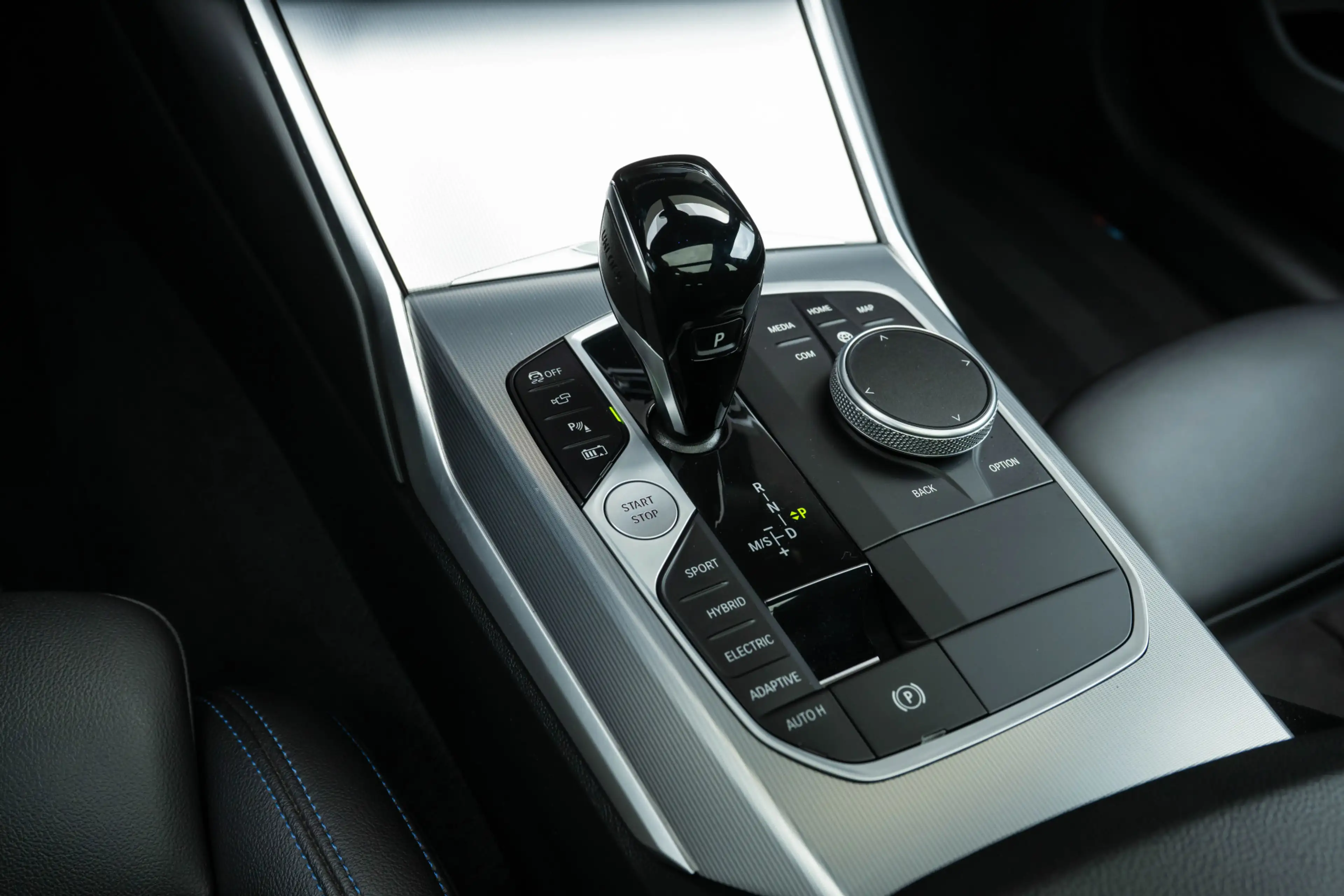 BMW 330 3-serie Touring 330e High Executive M Sport, Pano, — photo 28