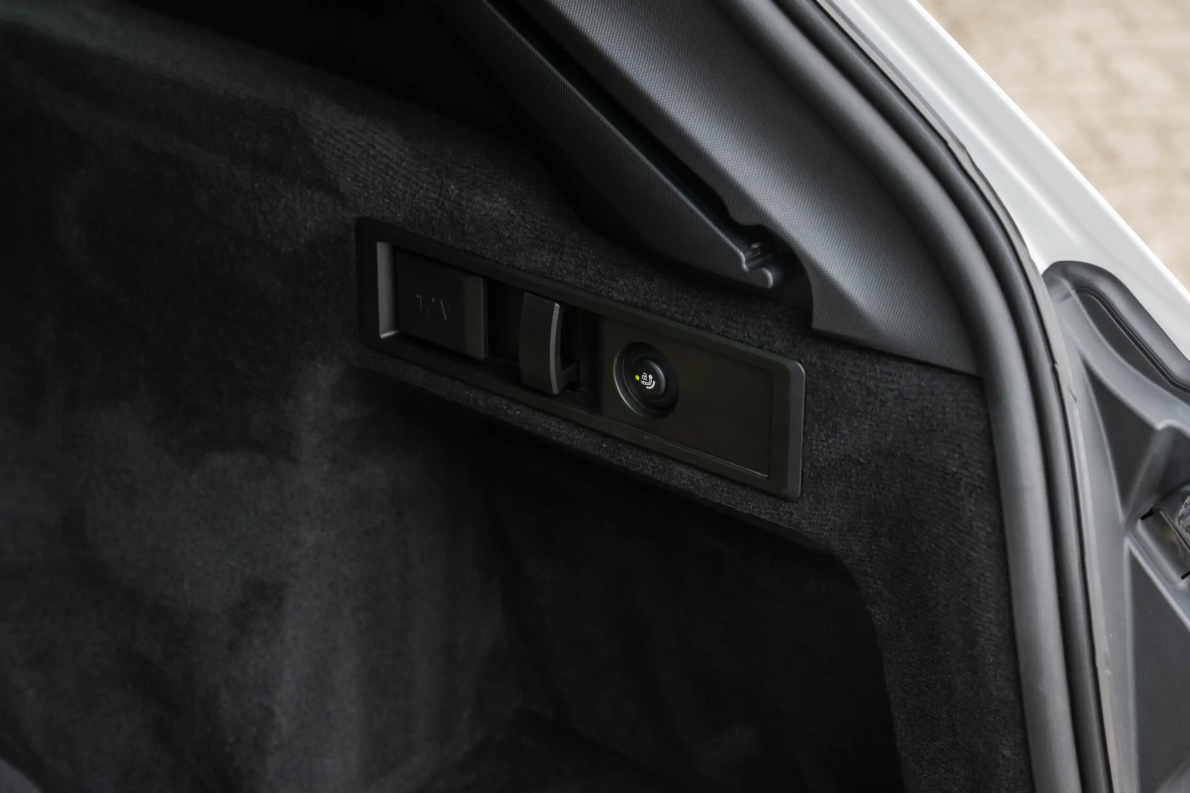 BMW 330 3-serie Touring 330e High Executive M Sport, Pano, — photo 13