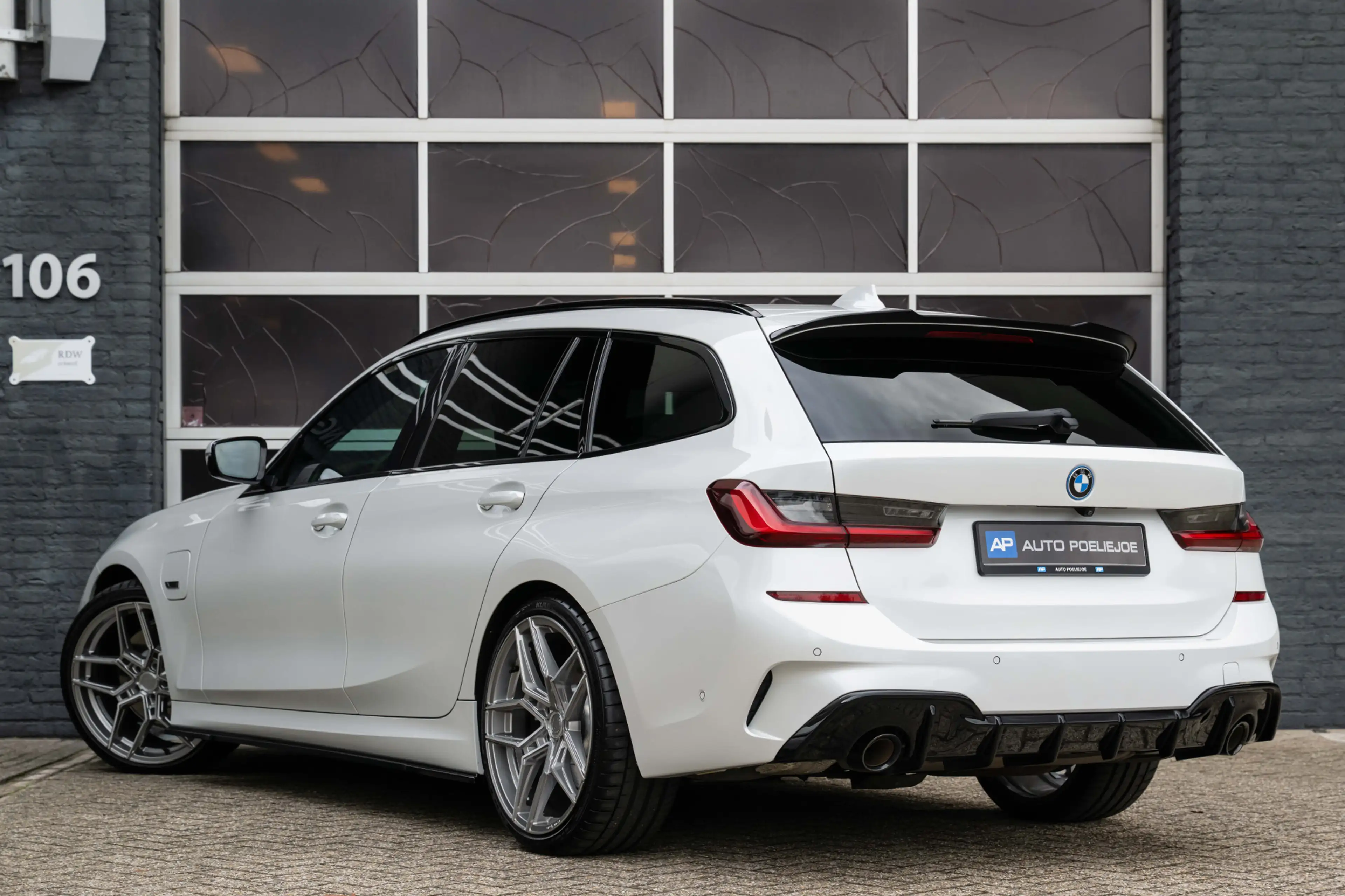 BMW 330 3-serie Touring 330e High Executive M Sport, Pano, — photo 8