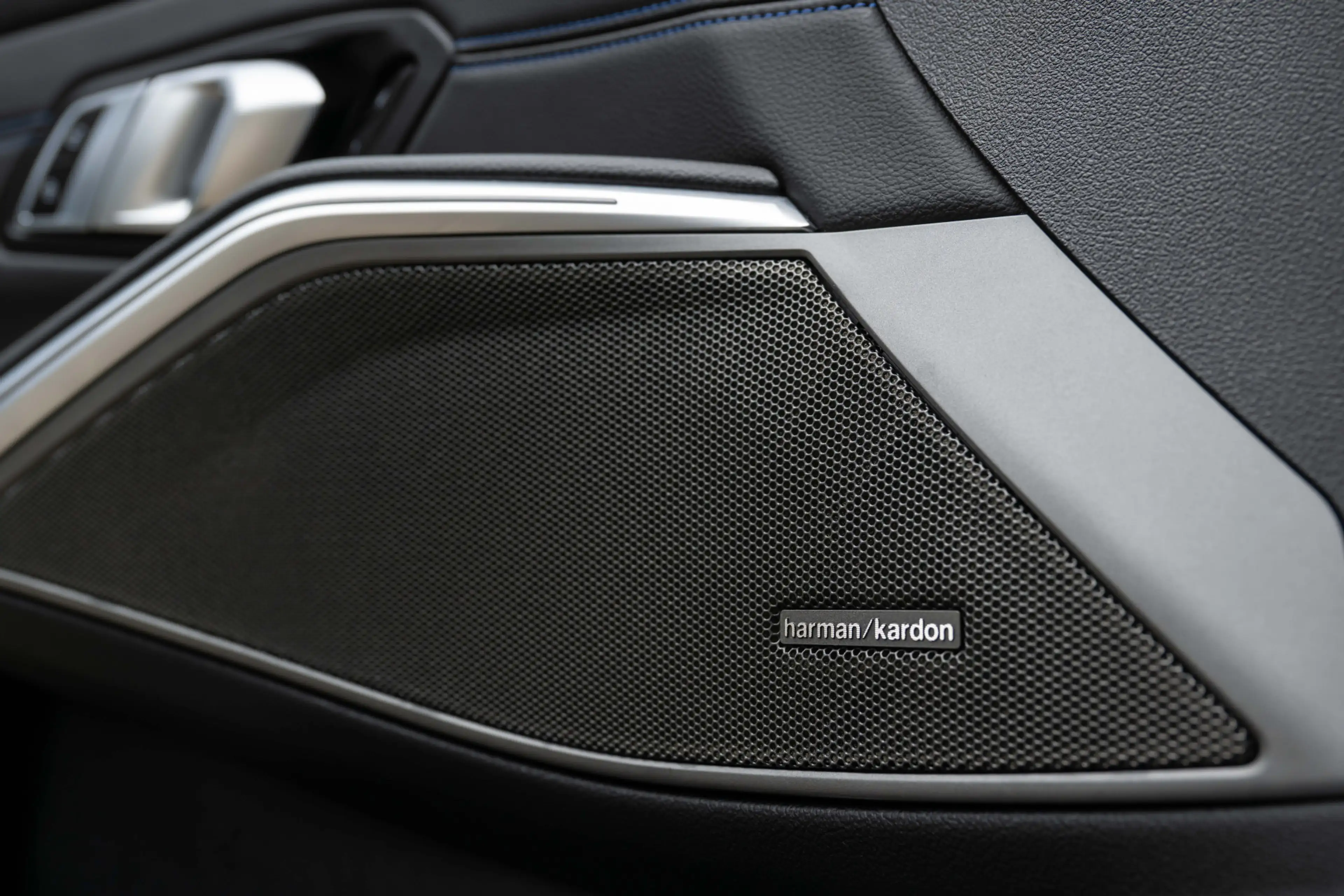 BMW 330 3-serie Touring 330e High Executive M Sport, Pano, — photo 22