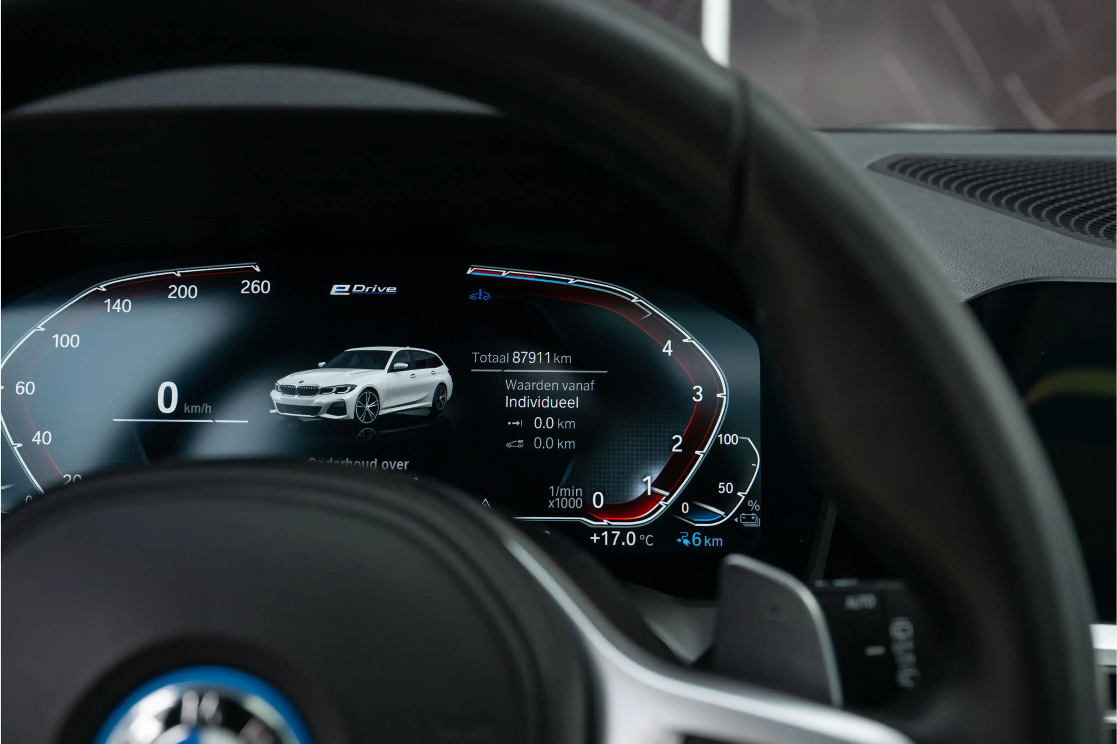 BMW 330 3-serie Touring 330e High Executive M Sport, Pano, — photo 17