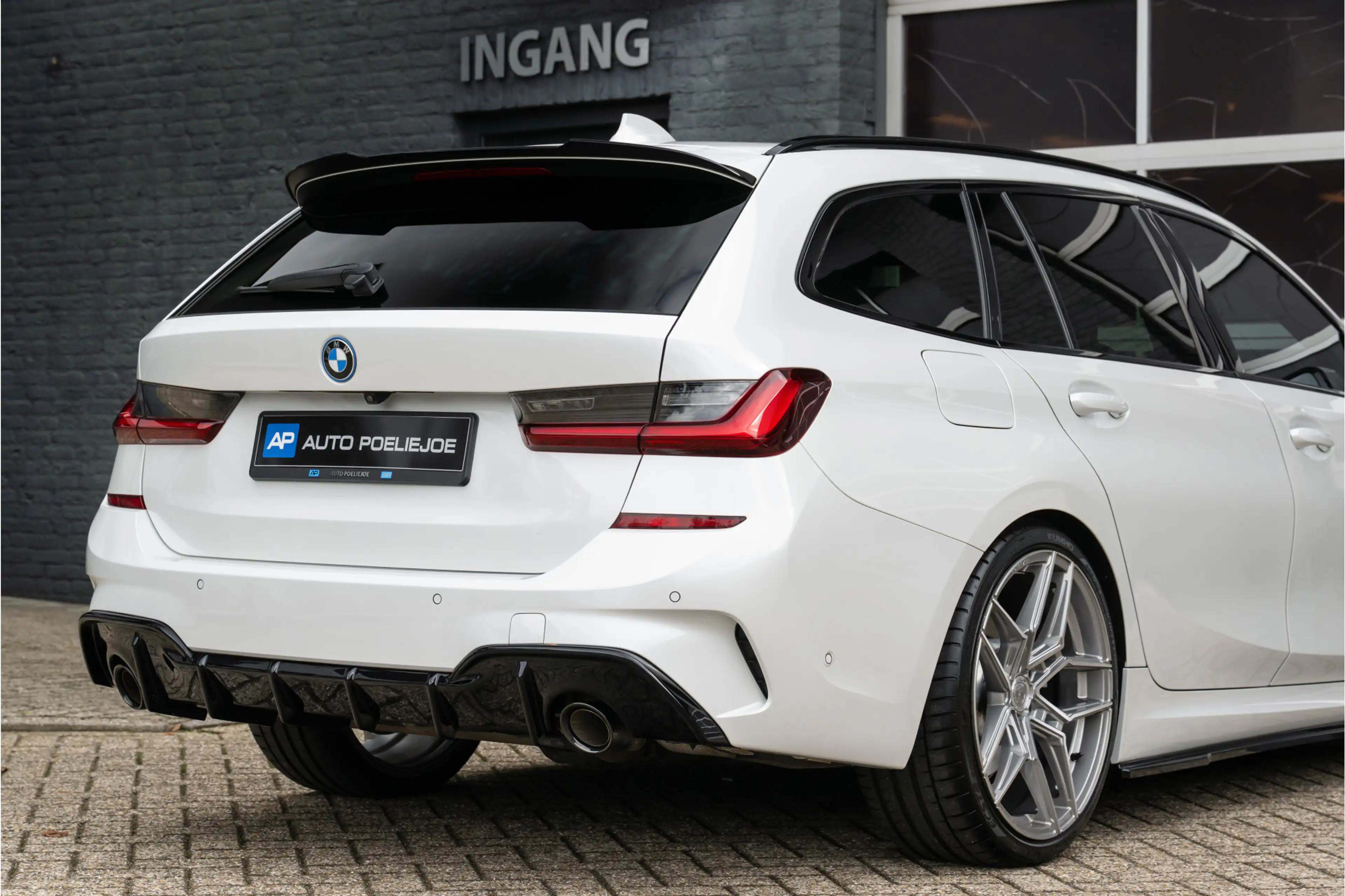 BMW 330 3-serie Touring 330e High Executive M Sport, Pano, — photo 10