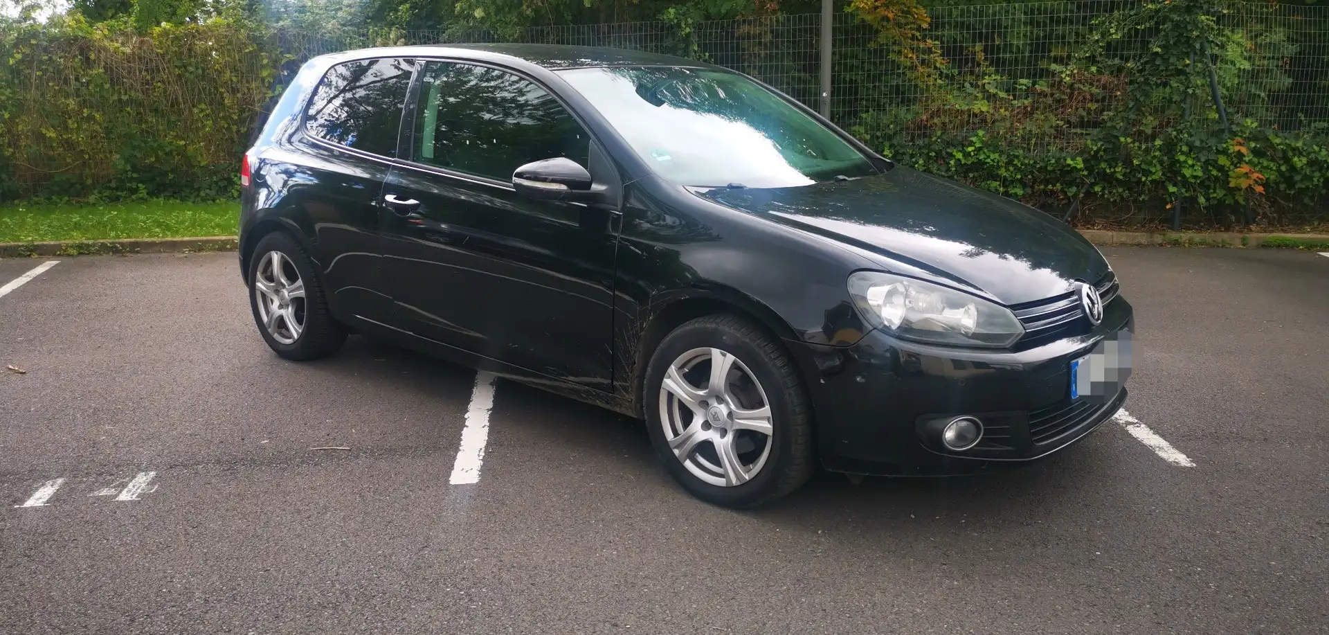 Volkswagen Golf 1.2  105cv Finition confortline Noir - 2