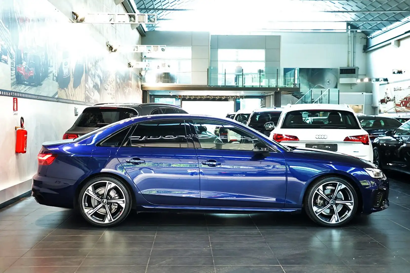 Audi A4 35 TFSI S-Tronic S-Line -MATRIX/ADAS/19"/MASSAGGIO Blau - 2