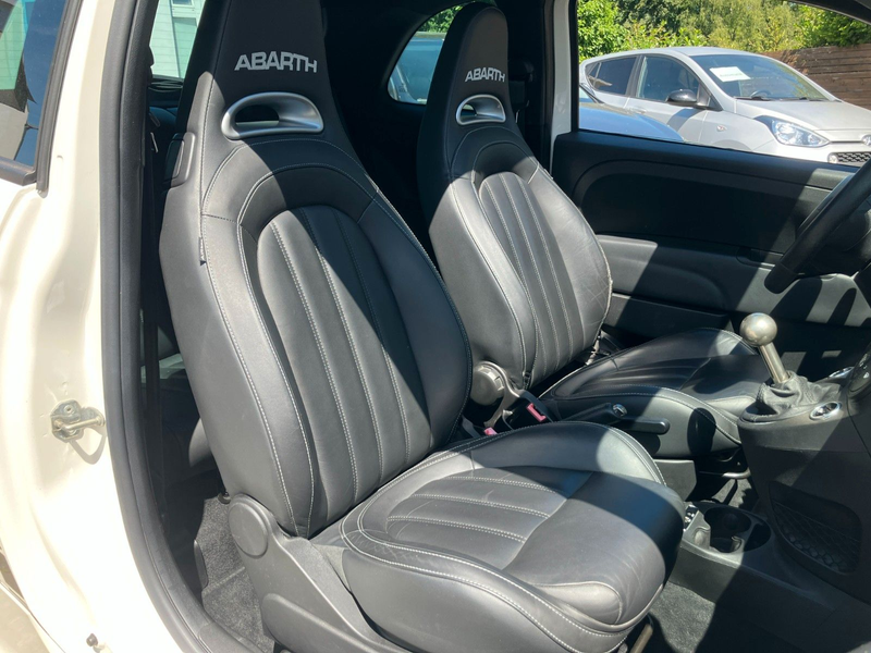Abarth 595 Competizione Garantie Tüv / Inspektion Neu — photo 17