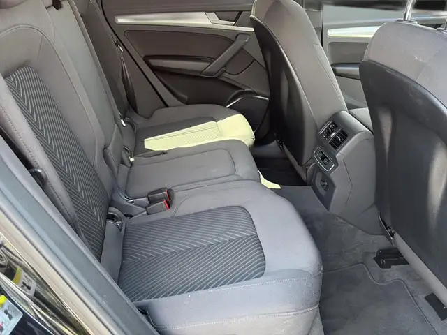 Audi Q5 view 30