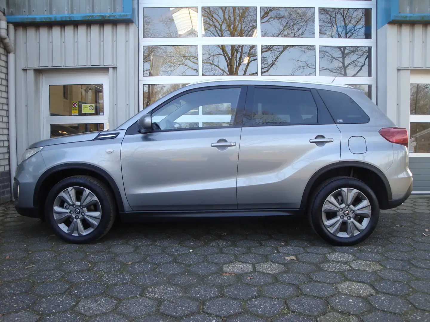 Suzuki Vitara 1.0 Boosterjet Select Gris - 2