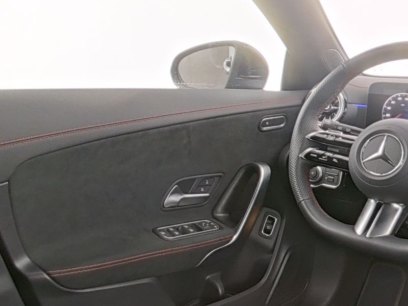 Mercedes-Benz CLA 180 Shooting Brake AMG Line KeyLess ParkAss. — photo 7