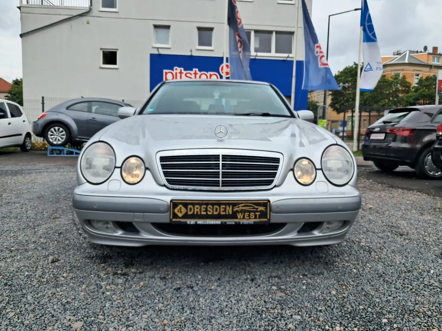 Mercedes-Benz E 240 CLASSIC Argent - 2