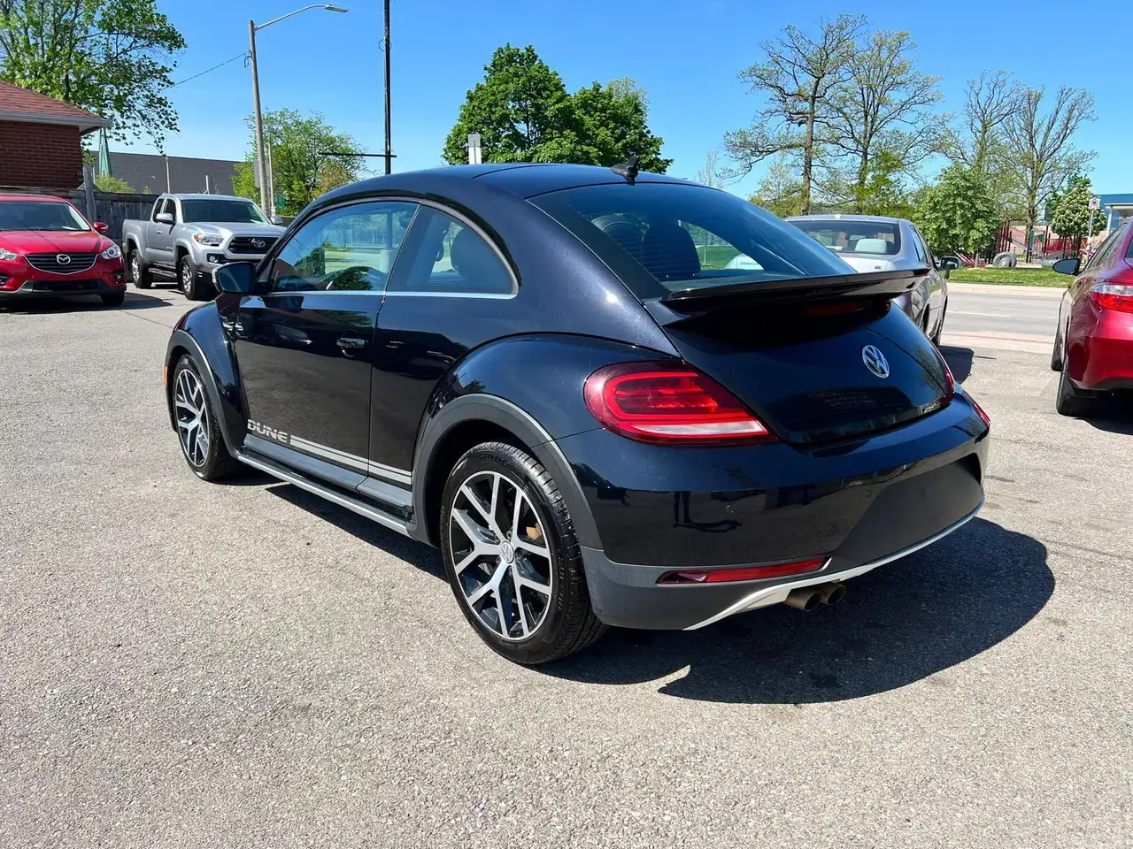 Volkswagen Beetle снимка Volkswagen Beetle