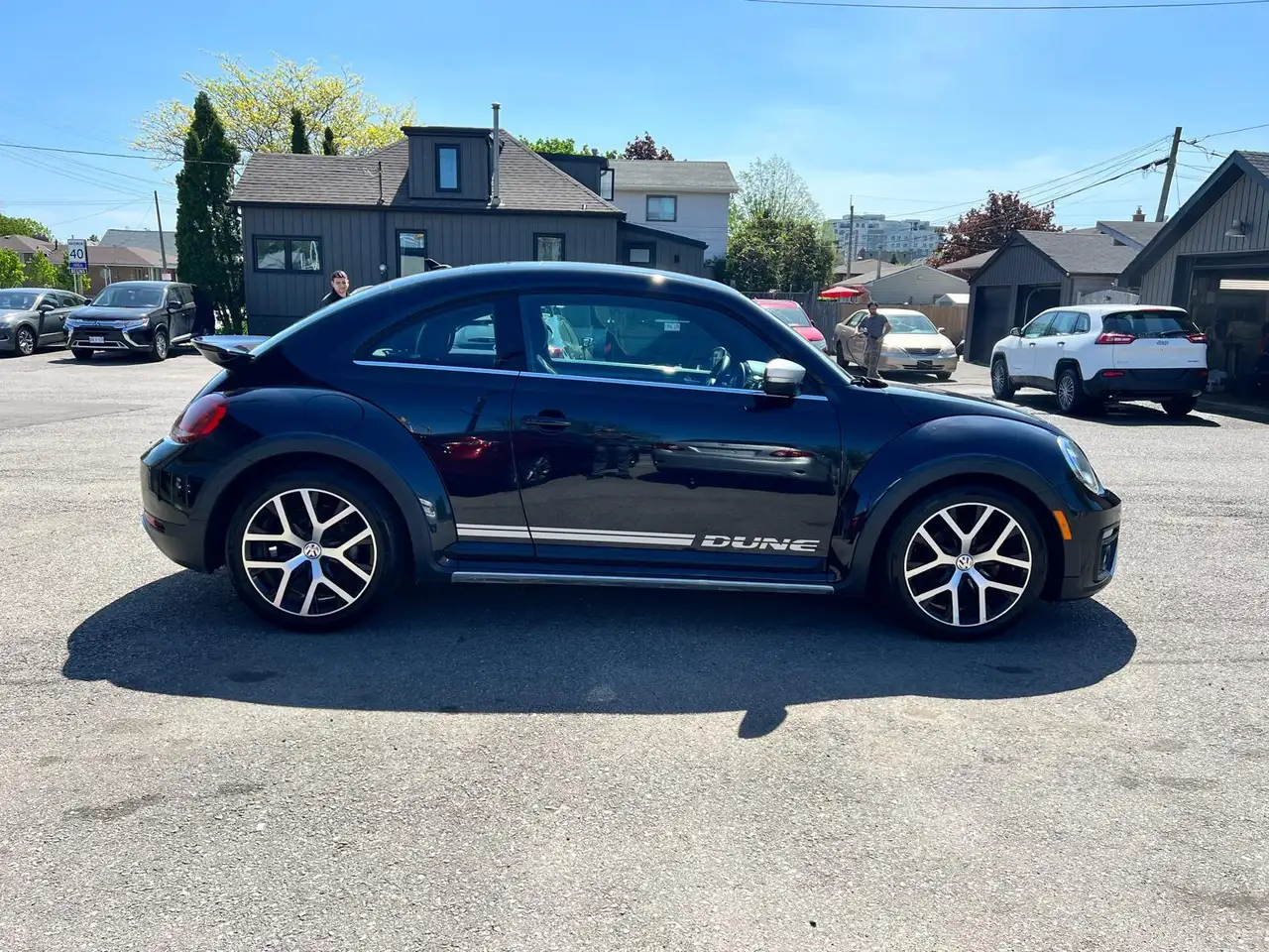 Volkswagen Beetle снимка Volkswagen Beetle