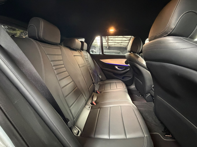Mercedes-Benz E 300 de PHEV * NEW MODEL * PACK AMG * CUIR * GARANTIE 12 MOIS * — photo 11