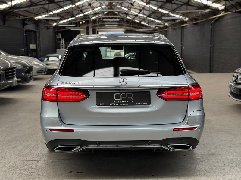Mercedes-Benz E 300 de PHEV * NEW MODEL * PACK AMG * CUIR * GARANTIE 12 MOIS * — photo 5
