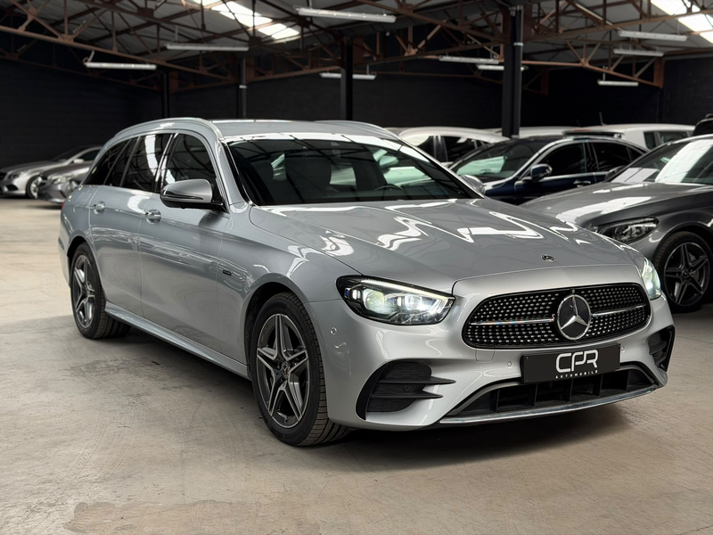 Mercedes-Benz E 300 de PHEV * NEW MODEL * PACK AMG * CUIR * GARANTIE 12 MOIS * — photo 3