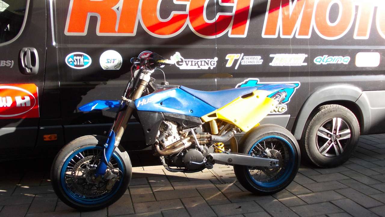 Husqvarna SM 570 CROSS 2 R SUPERMOTARD