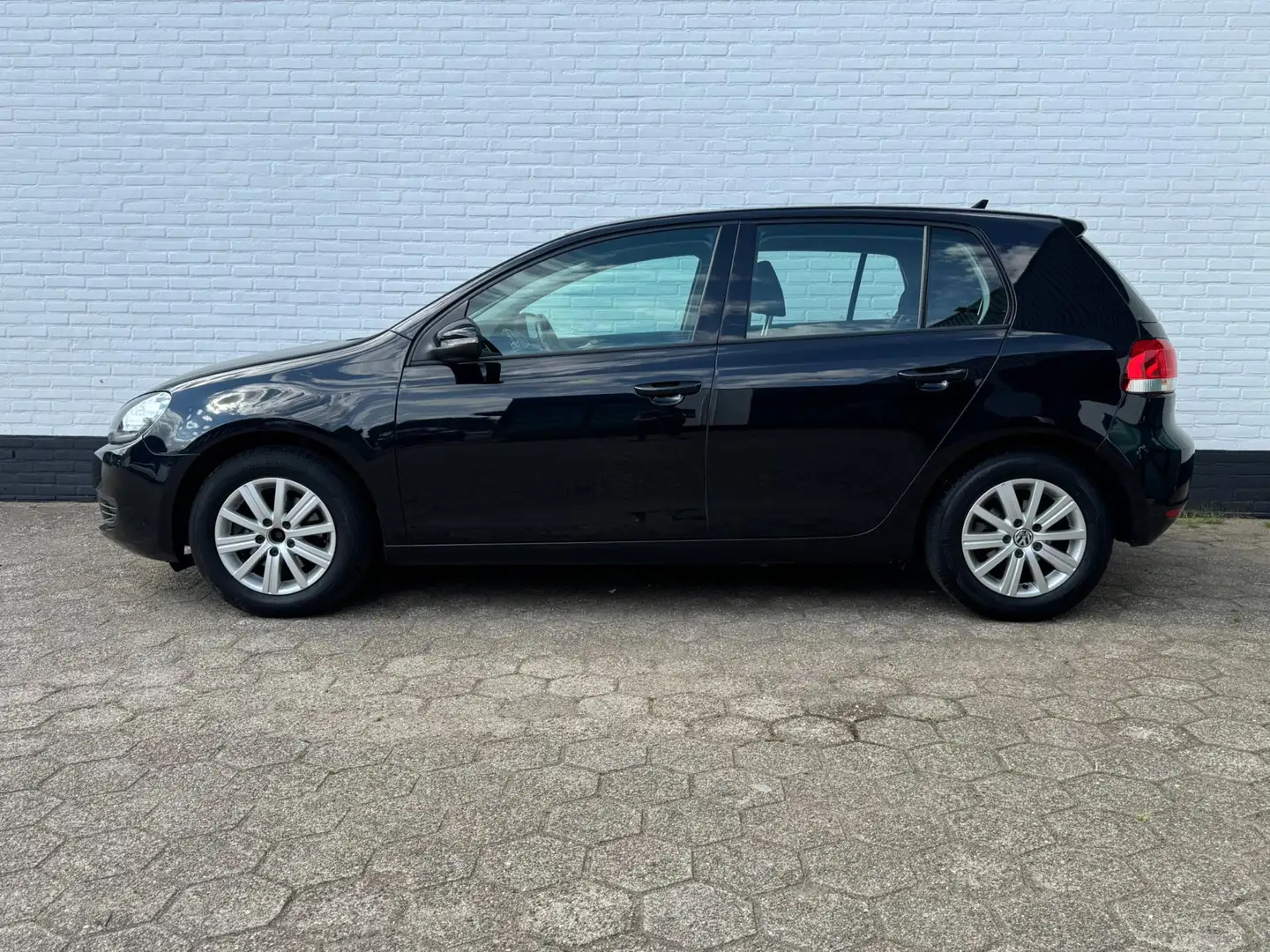 Volkswagen Golf 1.2 TSI Comfortline TREKHAAK l CRUISE l KETTING NI Zwart - 2