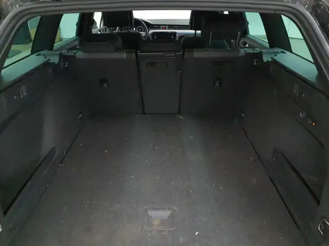 Volkswagen Passat view 15