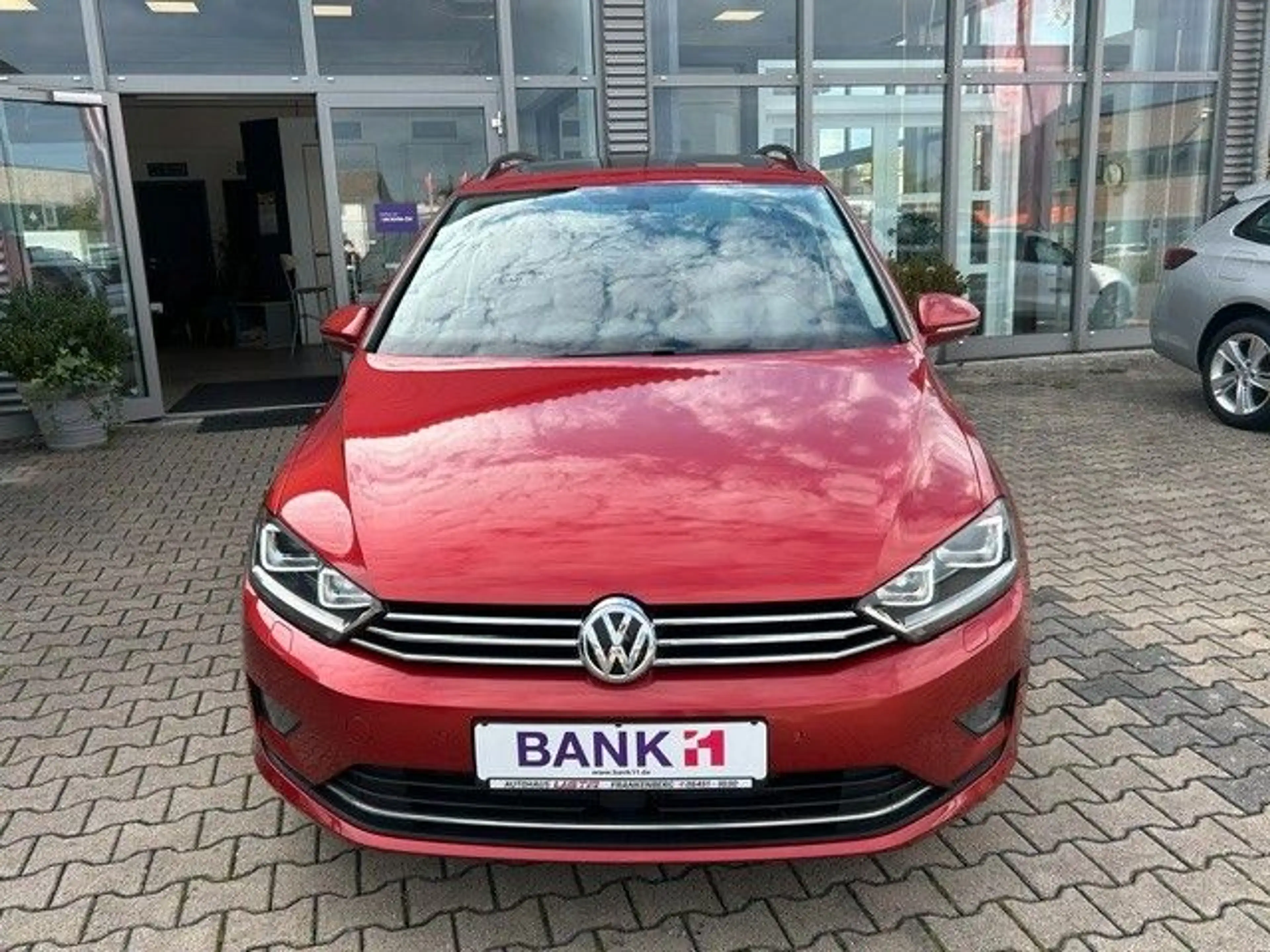 Volkswagen Golf Sportsvan — photo 2