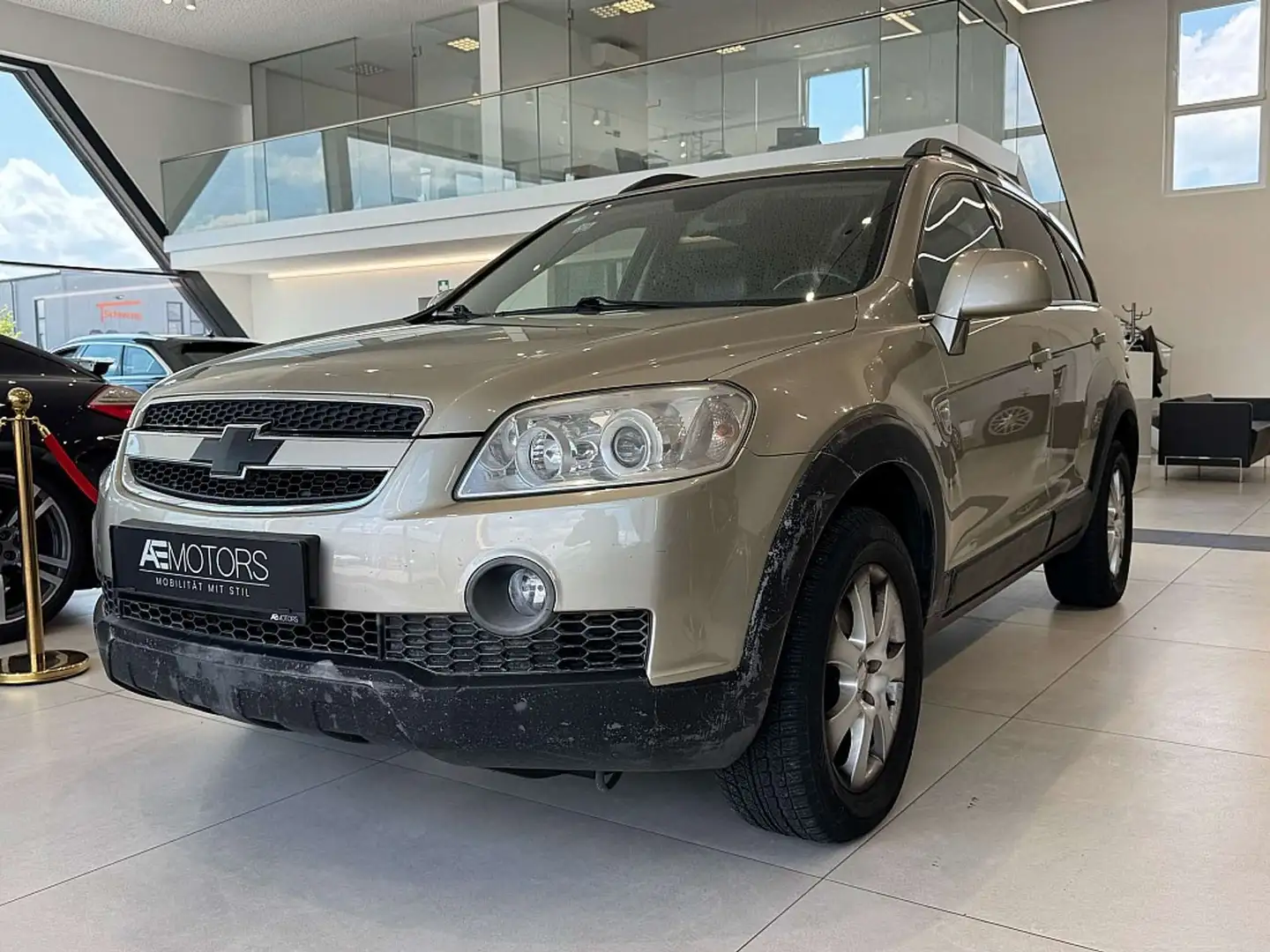 Chevrolet Captiva LT 2,0 Ds. Aut. 4WD // 7-SITZER // KLIMA // KRE... Beige - 1