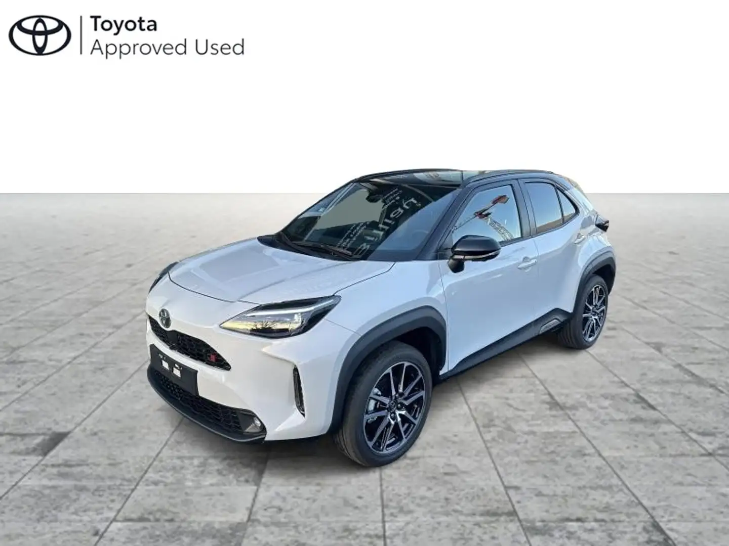 Toyota Yaris Cross GR SPORT + LUXURY PACK Szürke - 1
