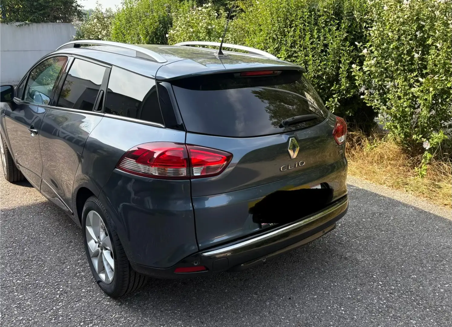 Renault Clio Clio Grandtour Energy TCe 90 Limited Limited Grau - 2