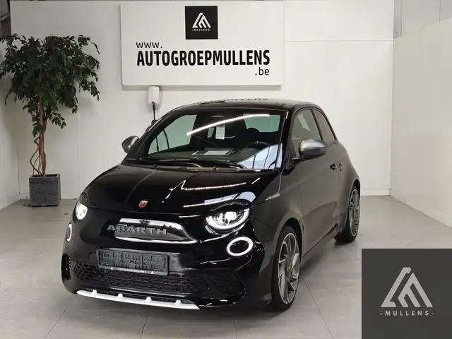 Abarth 500e 42-kWh 114kw De eerste elektrische schorpioen  slechts 1949 stuks wereldwijd gemaakt